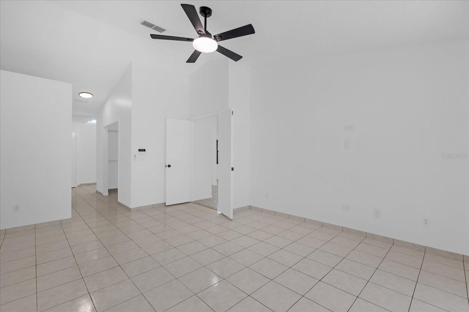 Image 19 of 30 For 9011 Chapman Oak Court