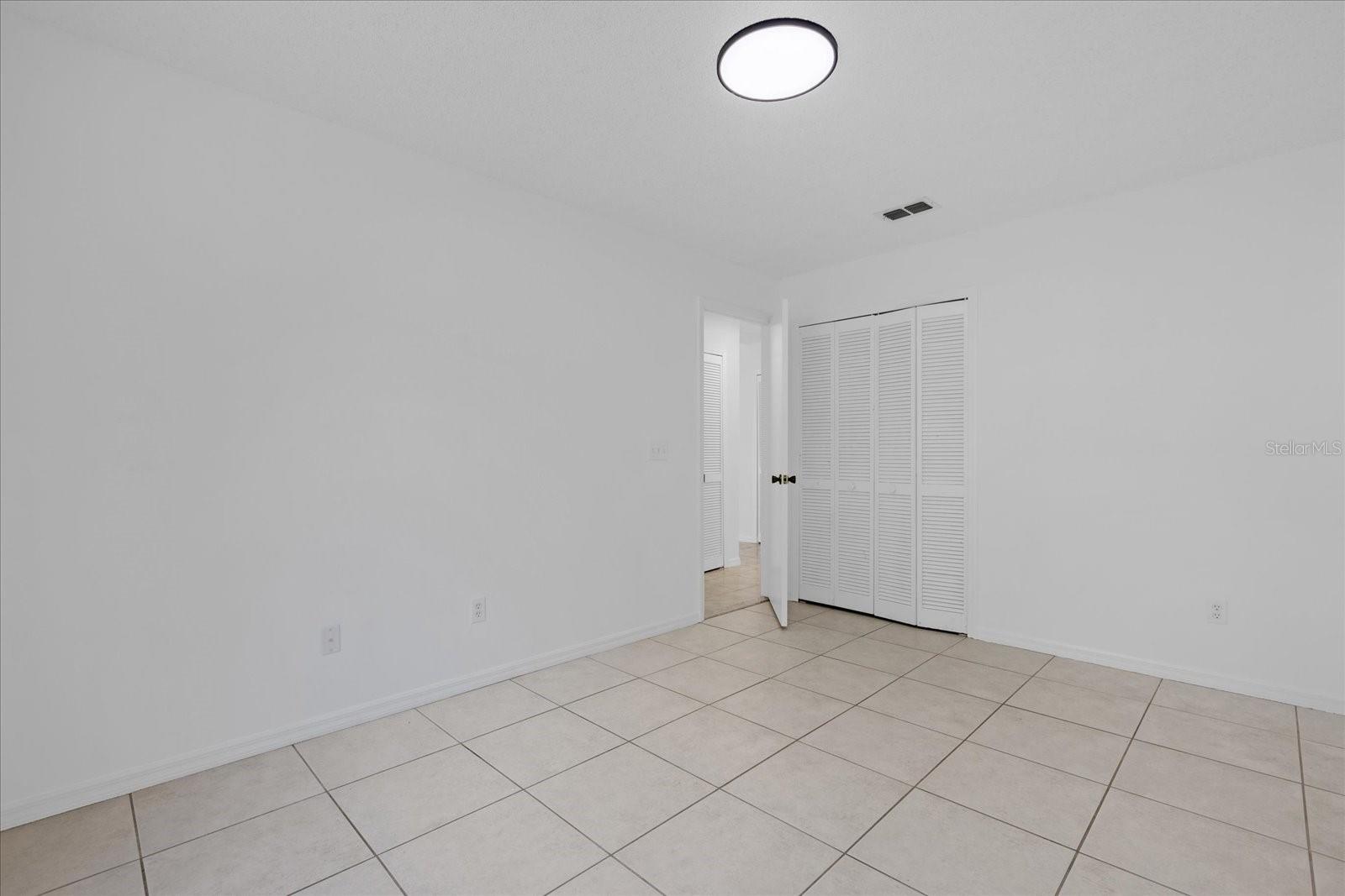 Image 21 of 30 For 9011 Chapman Oak Court