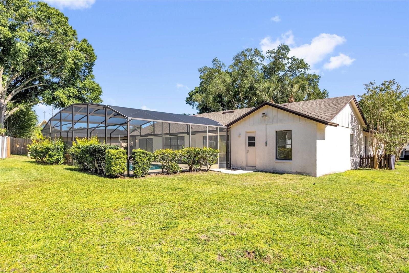 Image 23 of 30 For 9011 Chapman Oak Court