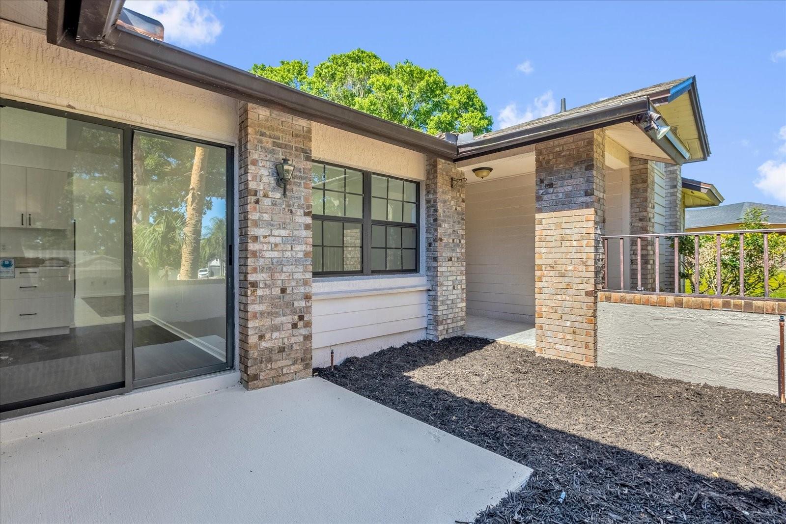 Image 24 of 30 For 9011 Chapman Oak Court