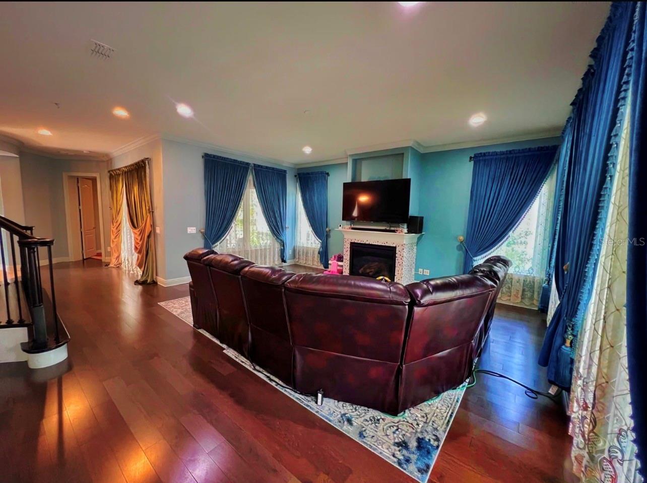 Image 8 of 27 For 9406 Dugard Court