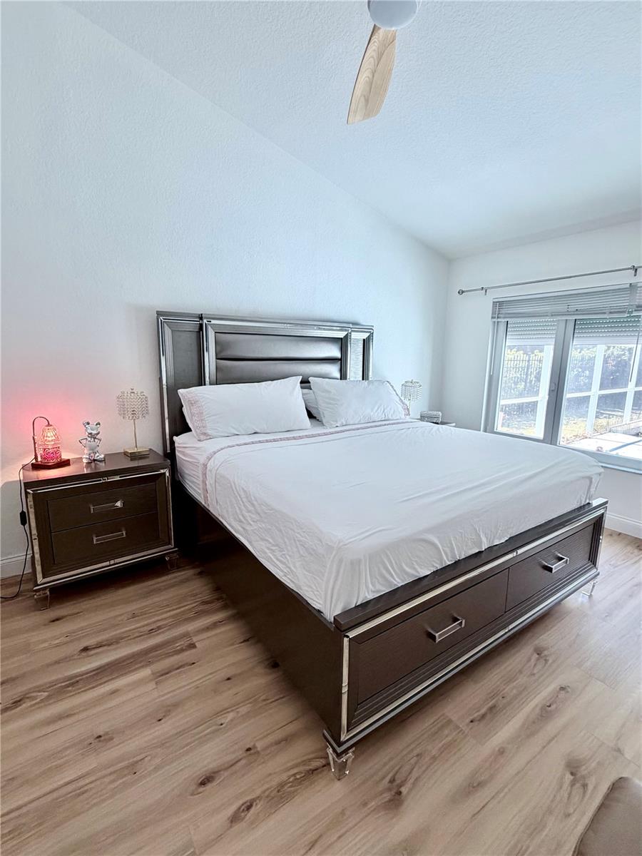 Image 15 of 34 For 3267 Amaca Circle