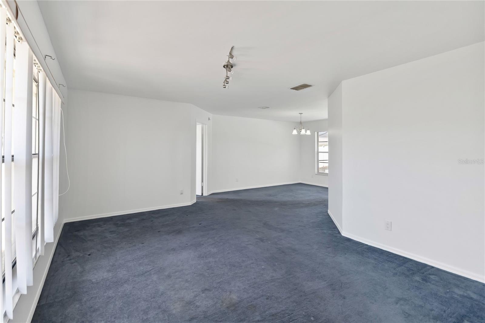 Image 8 of 51 For 7771 Indian Ridge Trail N