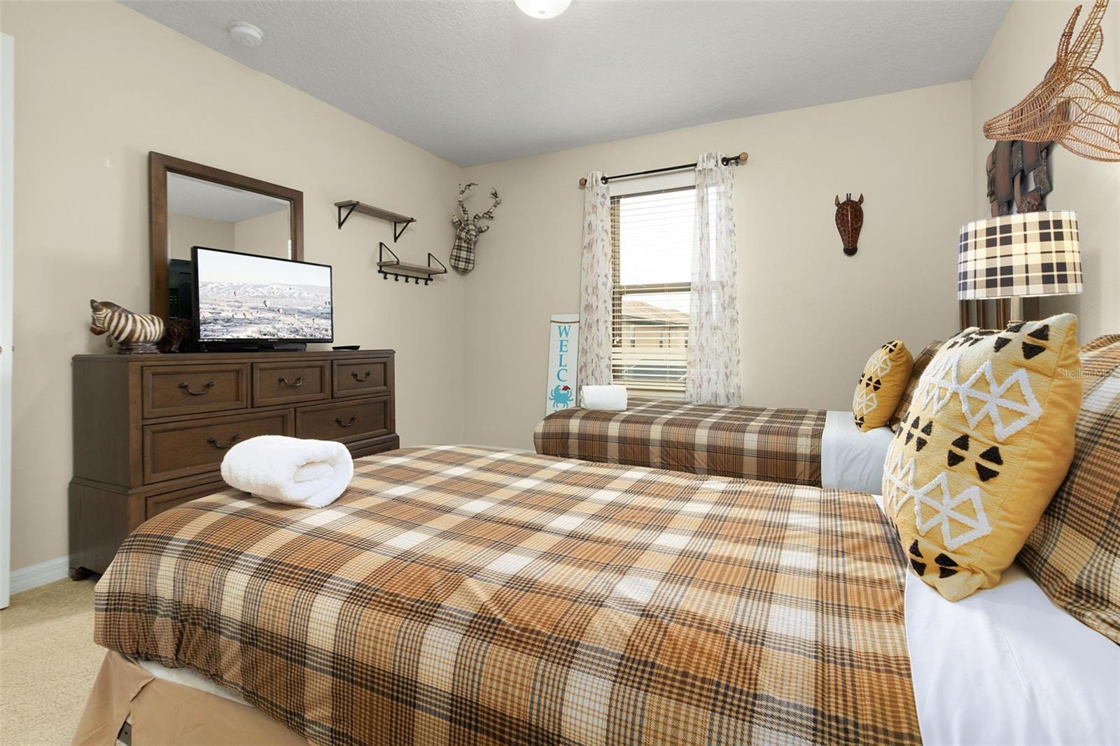 Image 12 of 93 For 8912 Rhodes Street