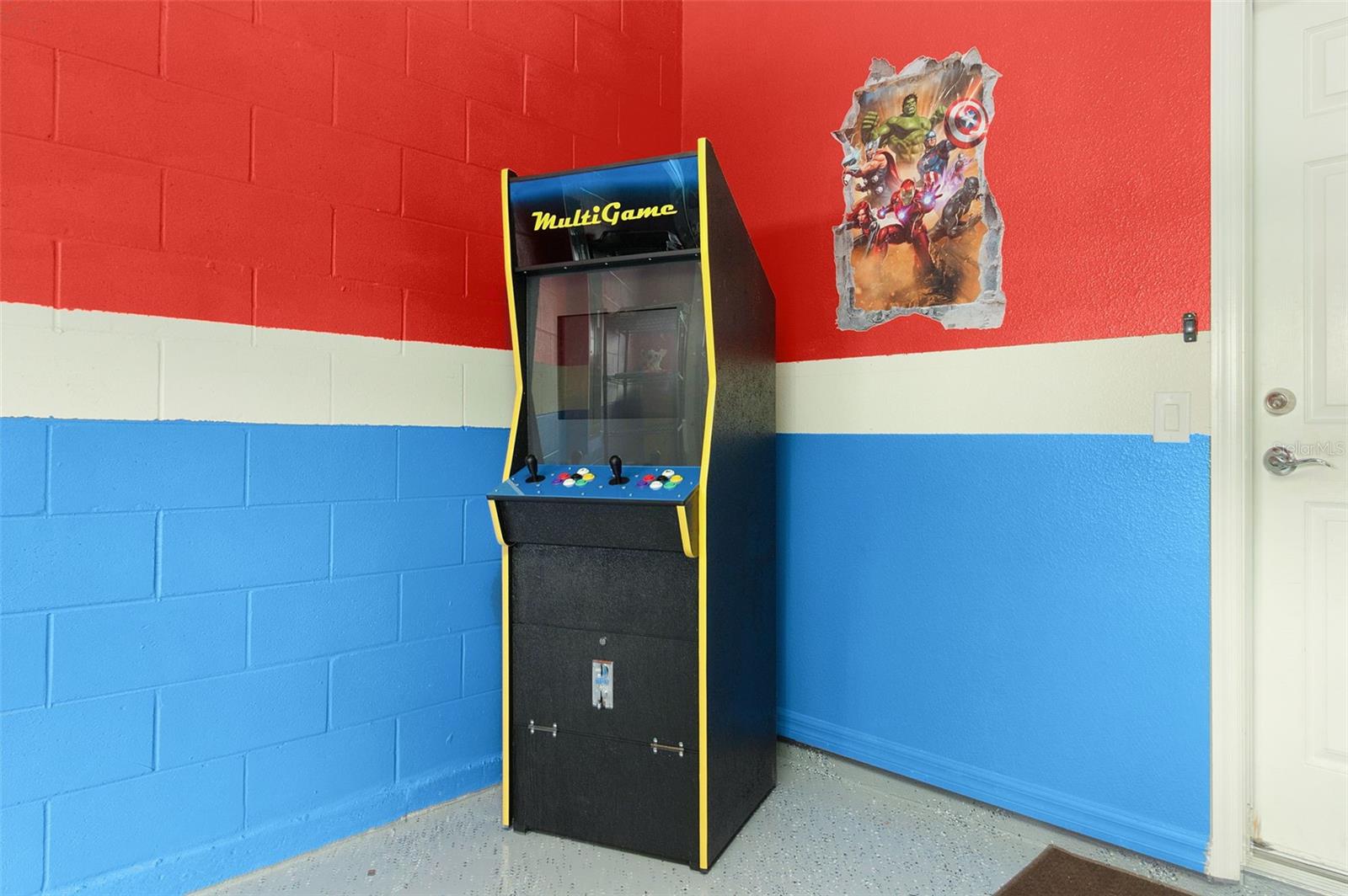 Image 37 of 93 For 8912 Rhodes Street