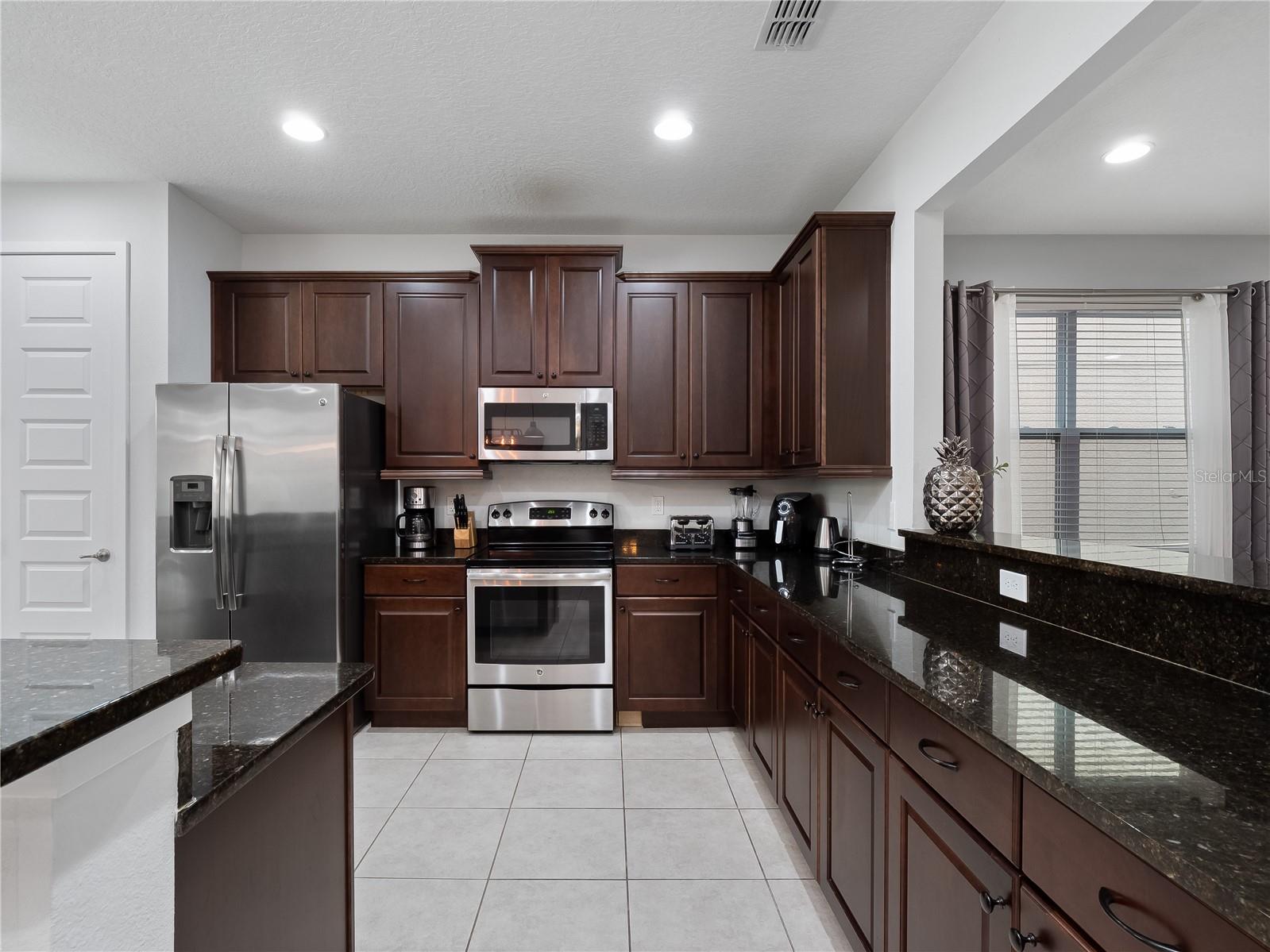 Image 8 of 48 For 7613 Wilmington Loop