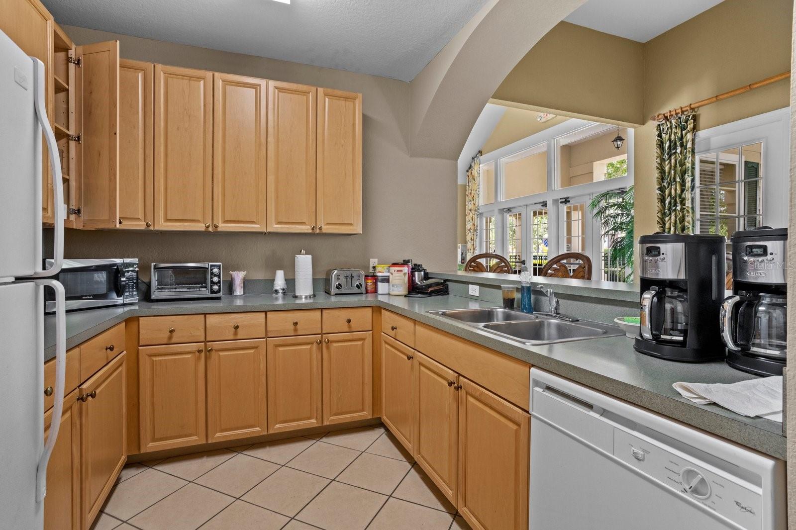 Image 32 of 42 For 4013 Venetian Bay Drive 107