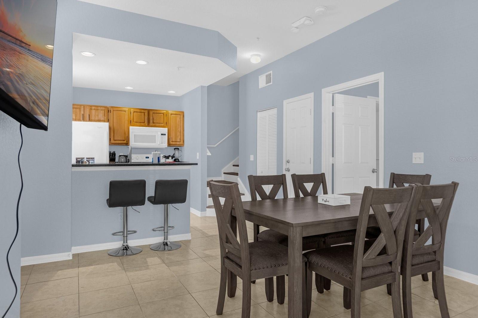 Image 6 of 42 For 4013 Venetian Bay Drive 107