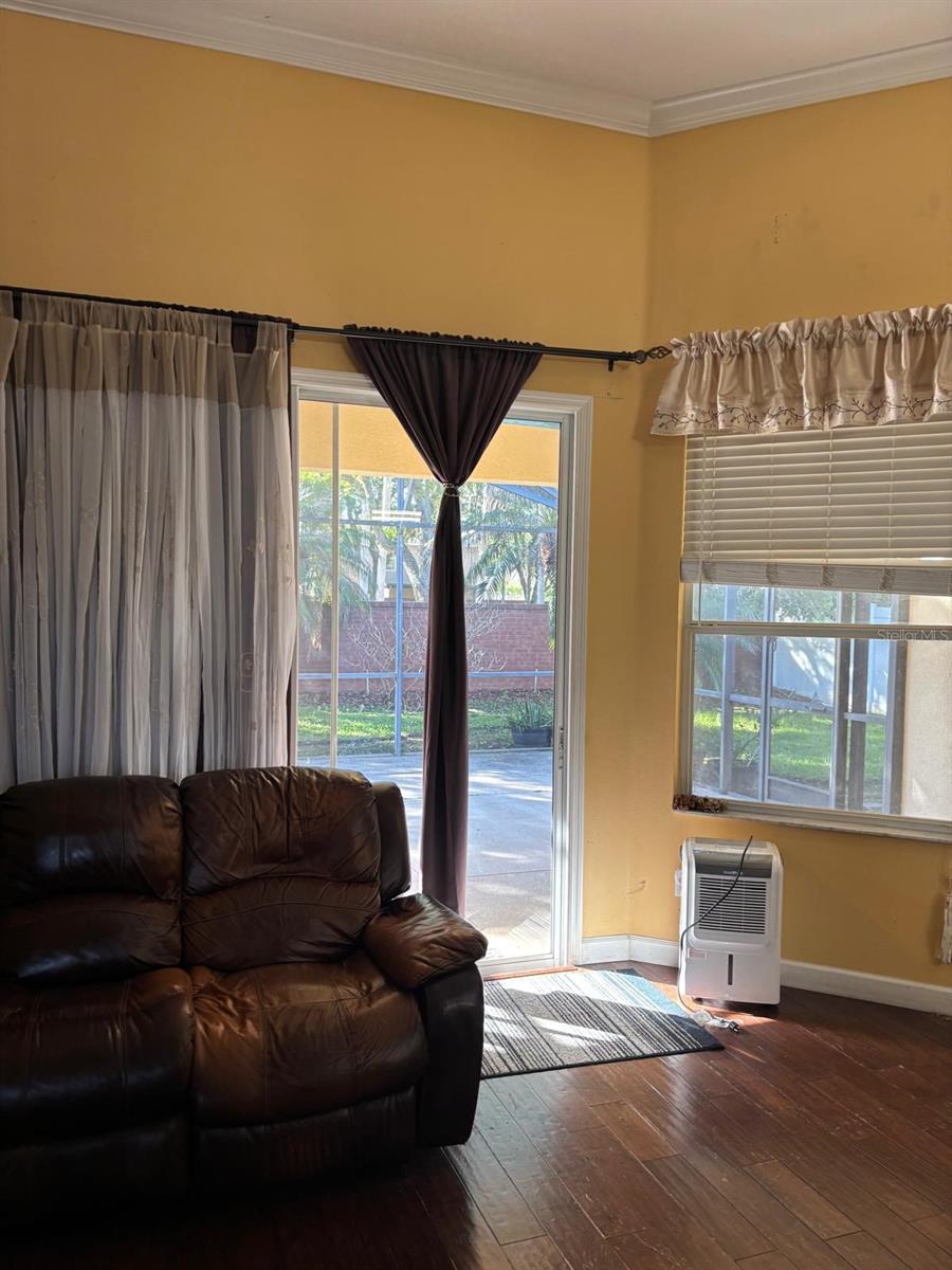 Image 21 of 40 For 9968 Chardonnay Drive