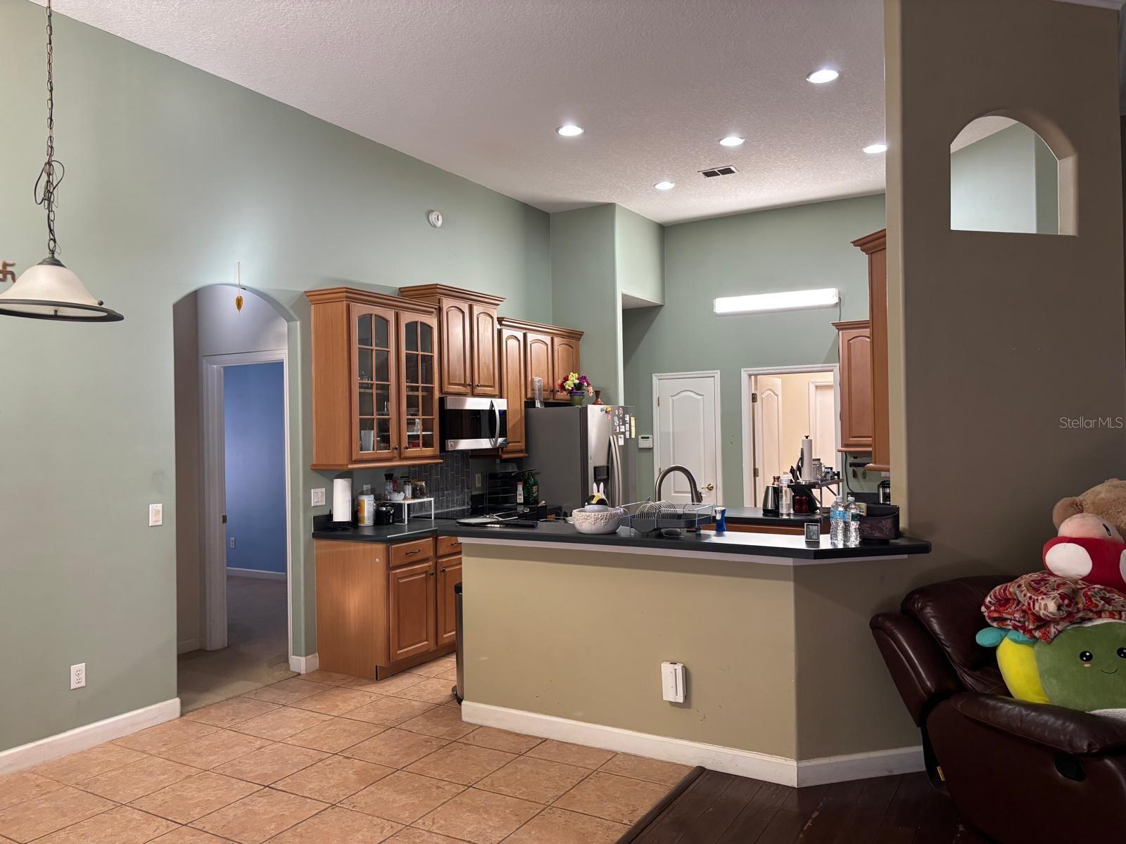 Image 6 of 40 For 9968 Chardonnay Drive