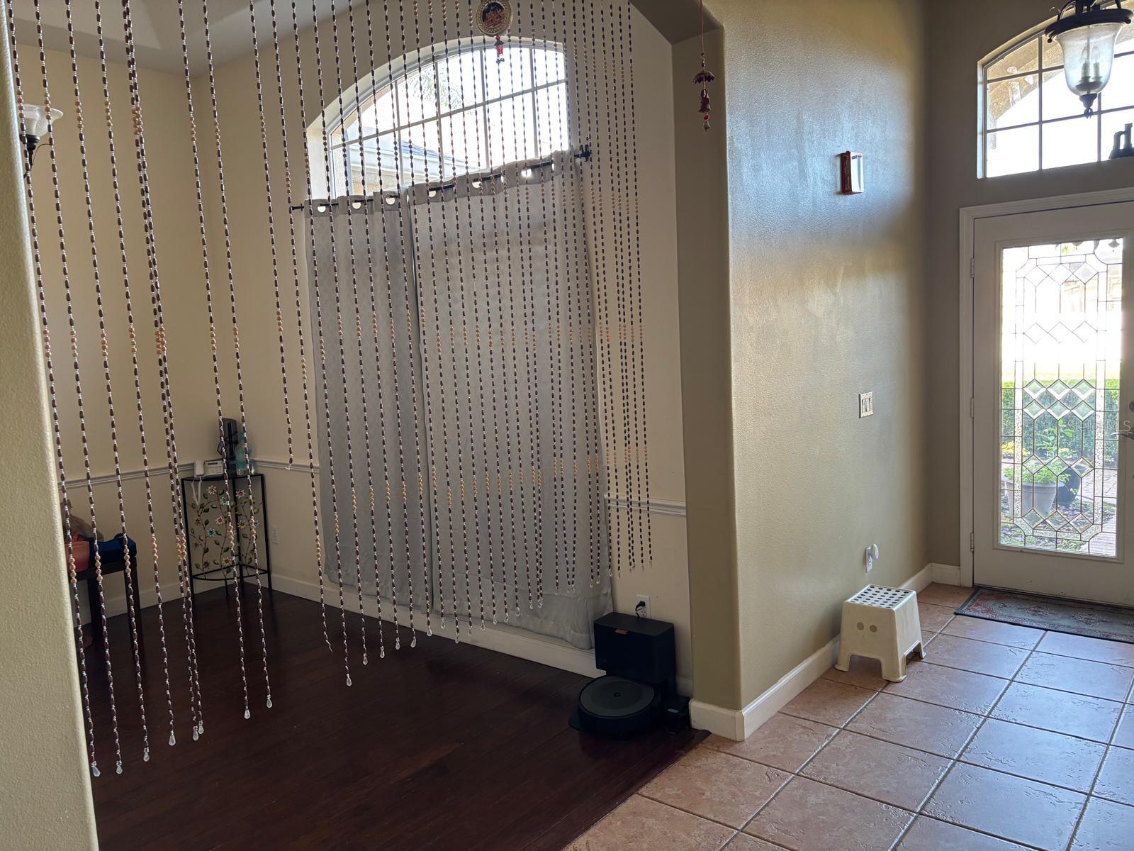 Image 8 of 40 For 9968 Chardonnay Drive