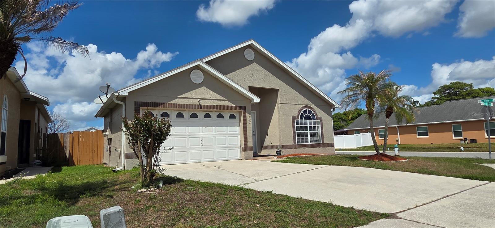 Image 3 of 21 For 282 Briar Bay Circle