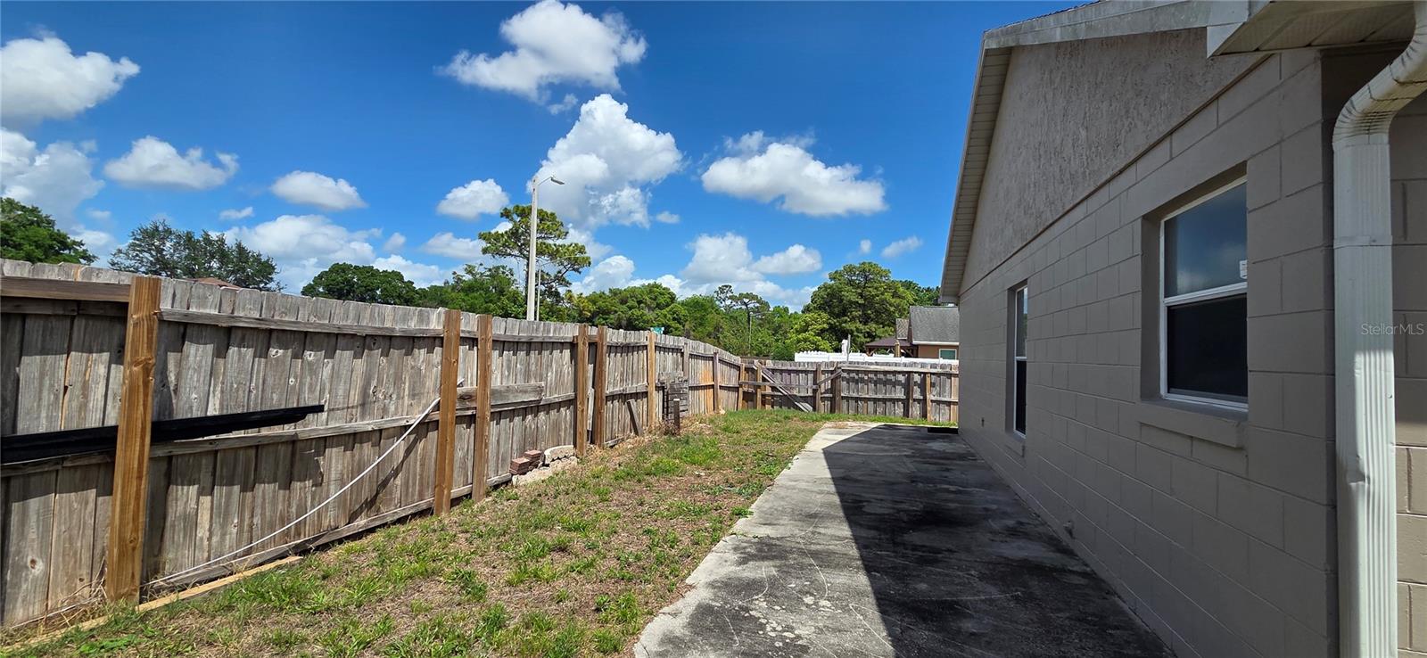 Image 7 of 21 For 282 Briar Bay Circle