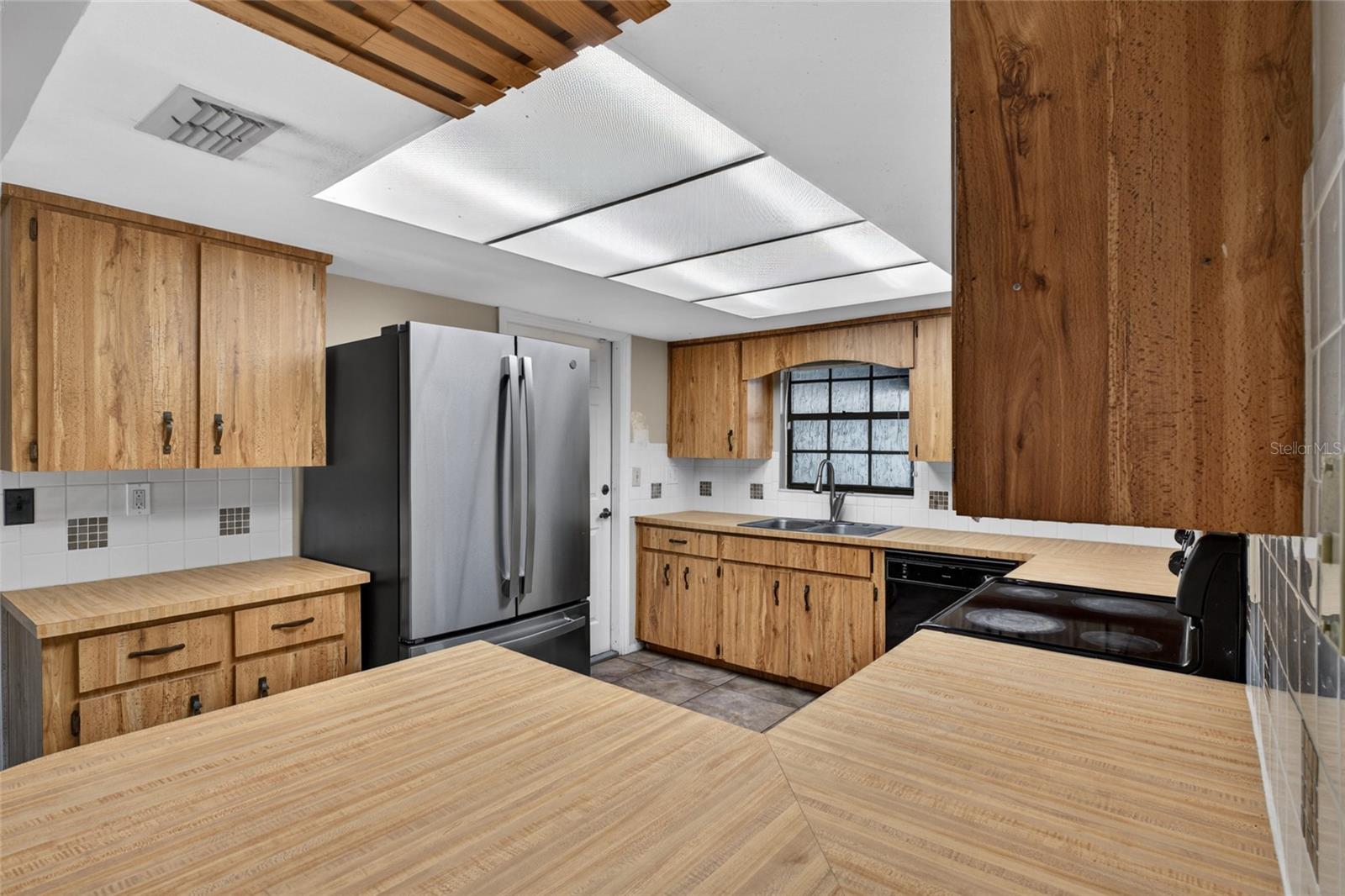 Image 14 of 37 For 850 Lake Elbert Park Ne