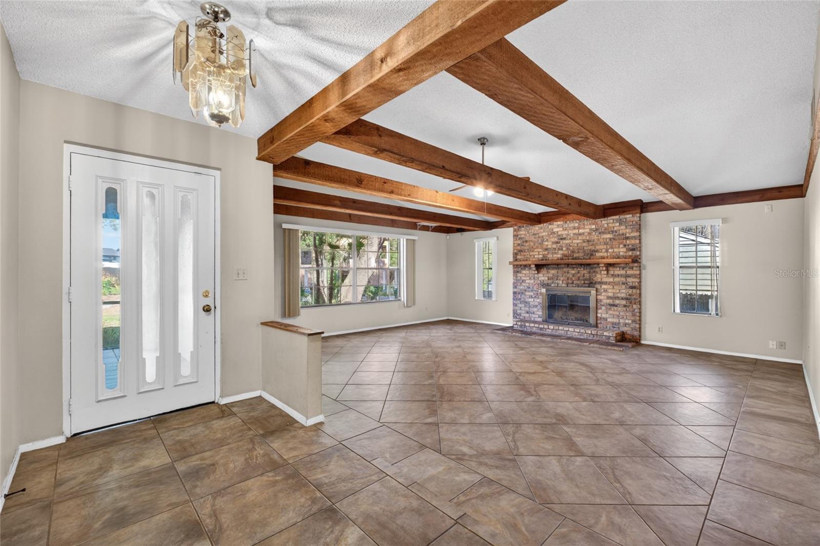 Image 4 of 37 For 850 Lake Elbert Park Ne