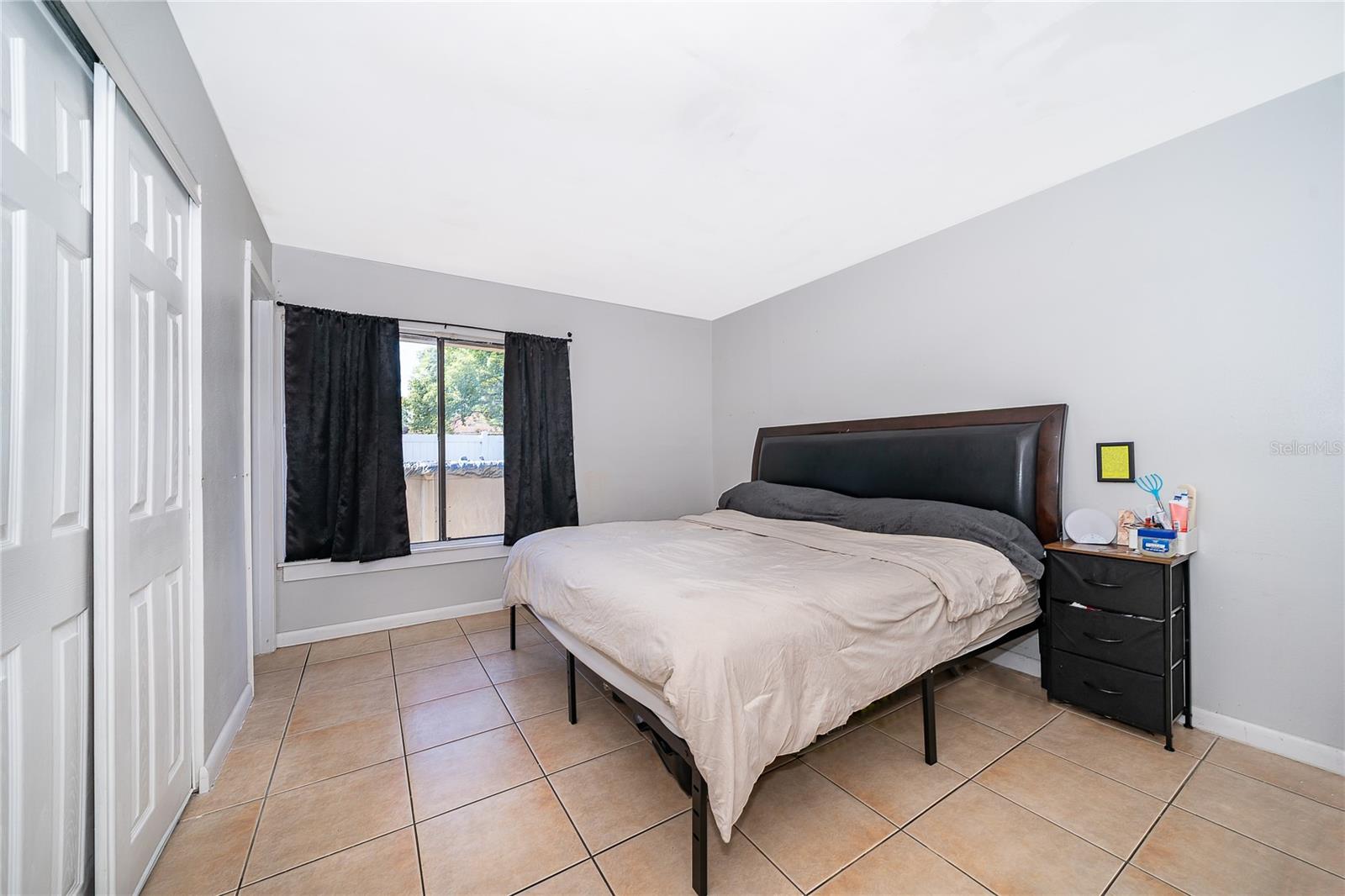 Image 15 of 25 For 17 Flag Drive