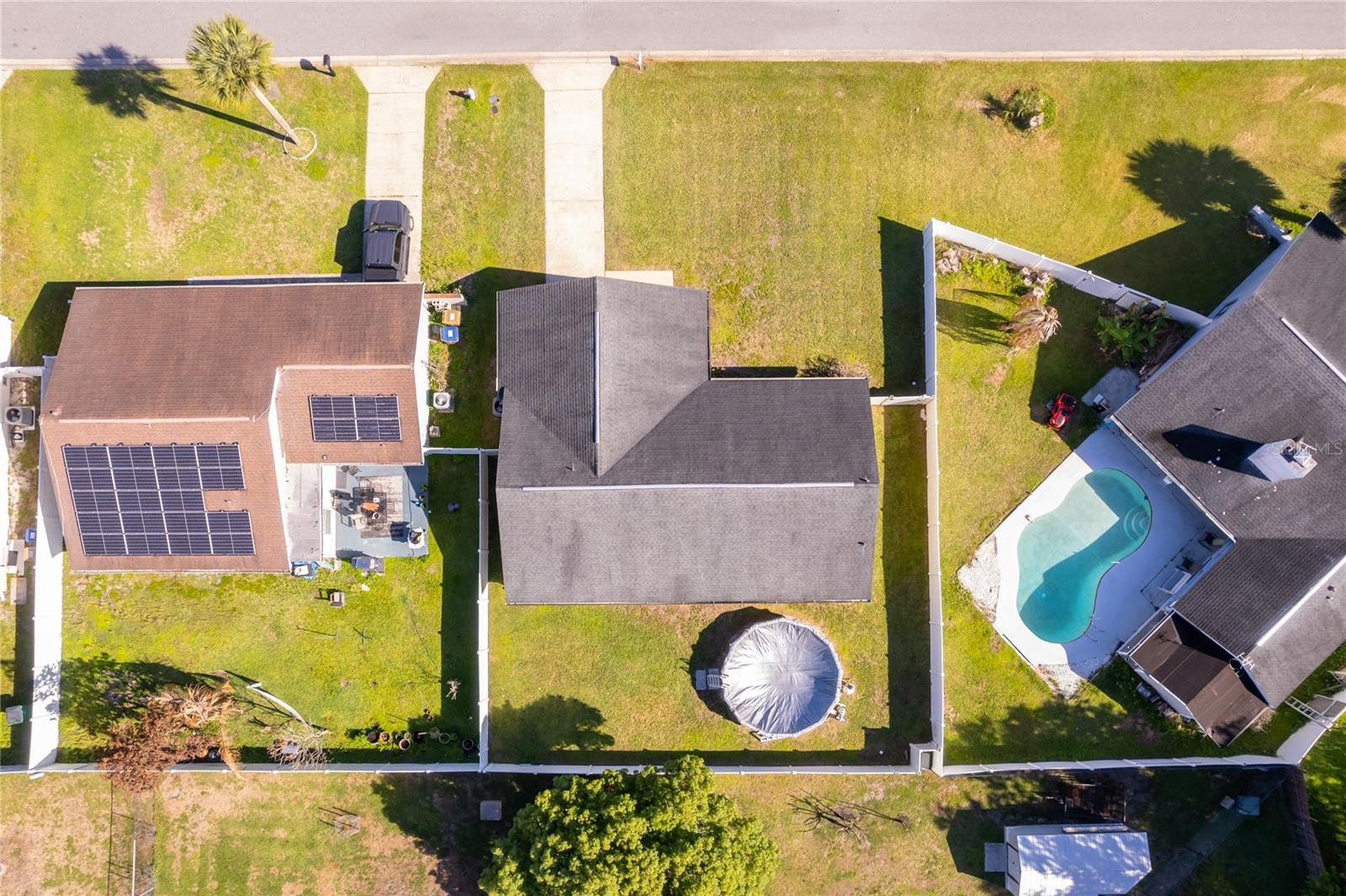 Image 24 of 25 For 17 Flag Drive