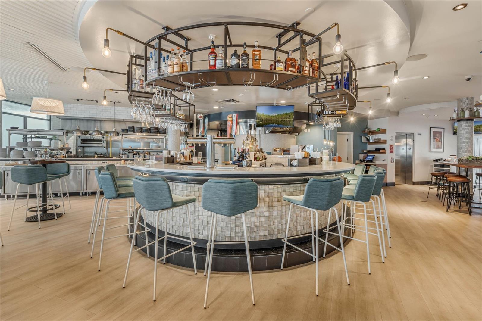 Image 28 of 38 For 225 Celebration Place 216