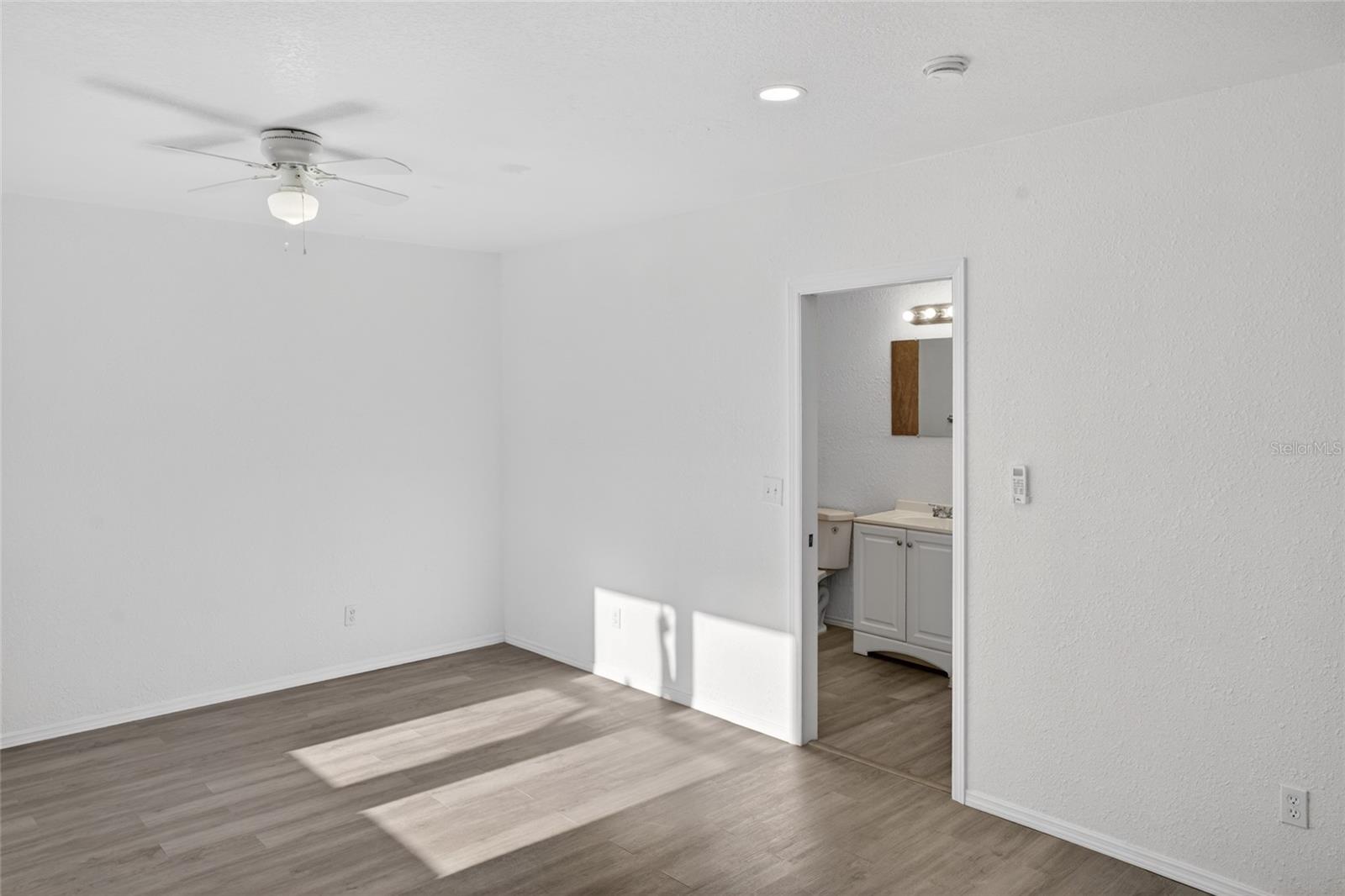 Image 12 of 14 For 536 Royal Palm Drive