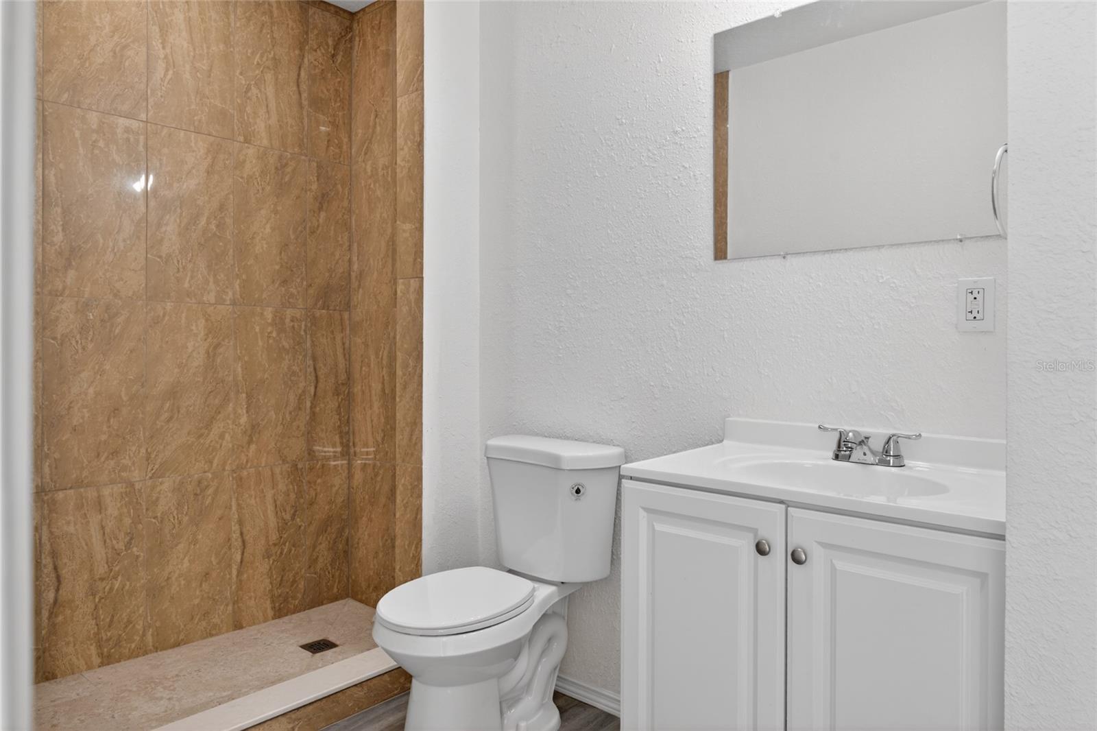 Image 4 of 14 For 536 Royal Palm Drive