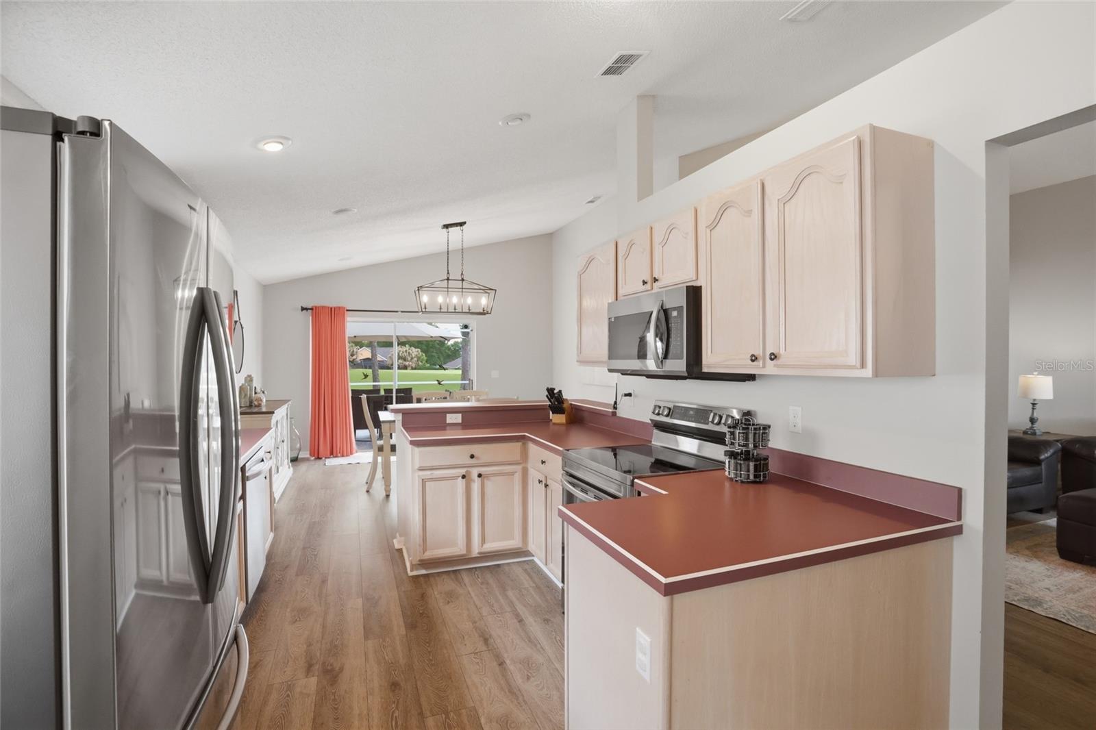 Image 13 of 27 For 2203 Mallory Circle