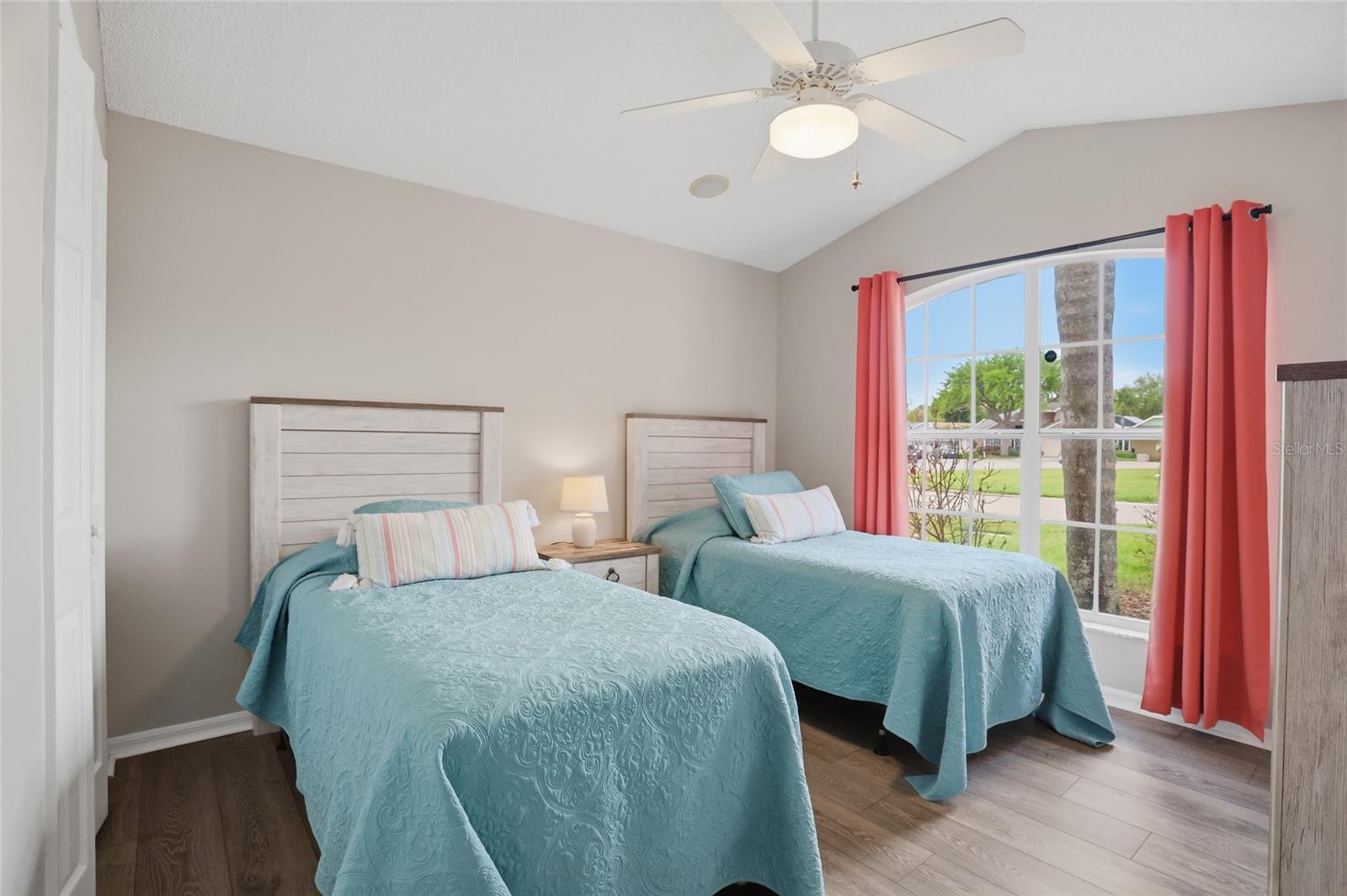 Image 15 of 27 For 2203 Mallory Circle