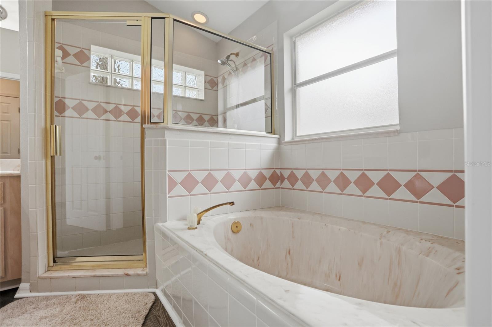 Image 22 of 27 For 2203 Mallory Circle