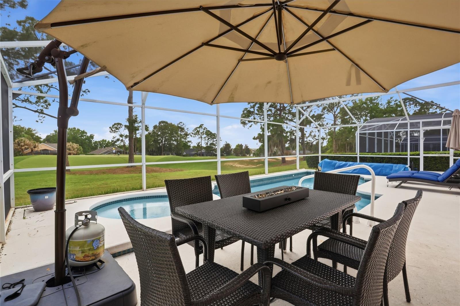 Image 23 of 27 For 2203 Mallory Circle