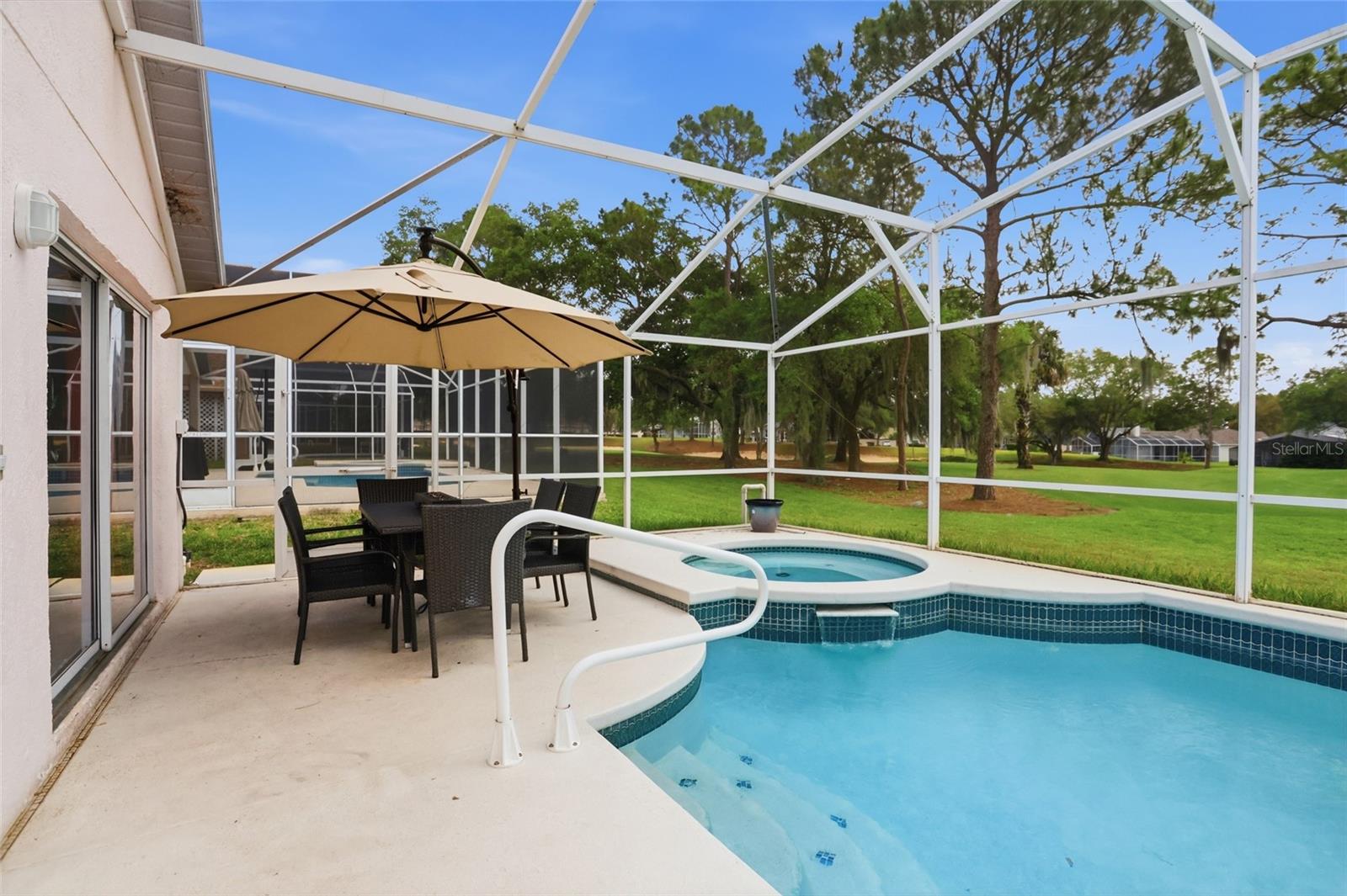 Image 24 of 27 For 2203 Mallory Circle