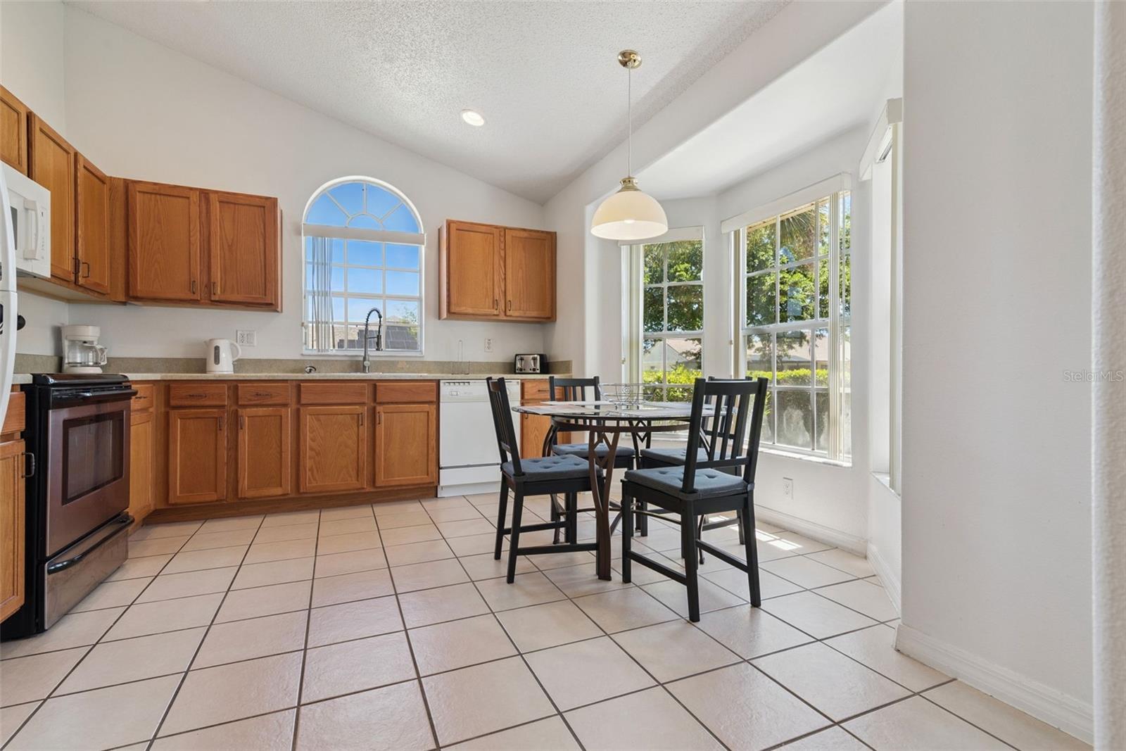 Image 12 of 57 For 15923 Heron Hill Street