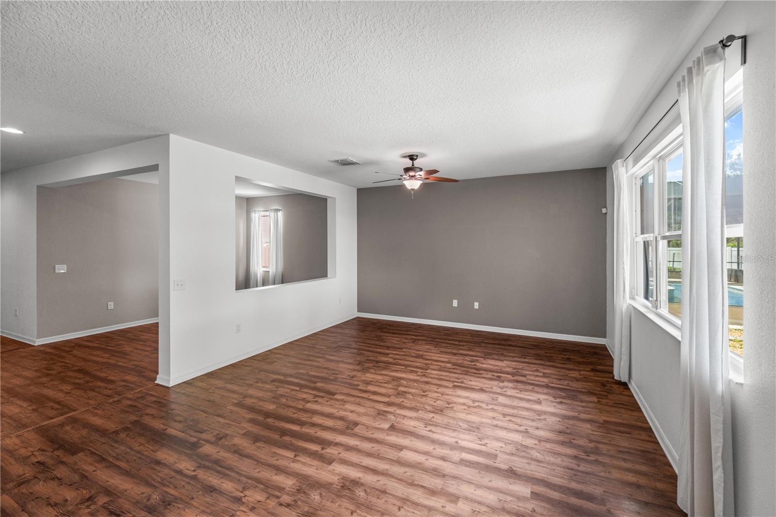 Image 11 of 28 For 2813 Shelburne Way