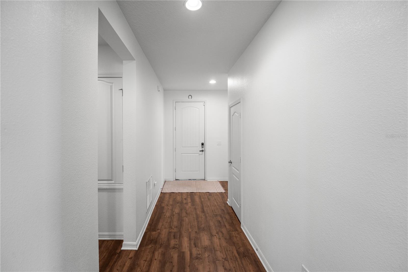 Image 3 of 28 For 2813 Shelburne Way