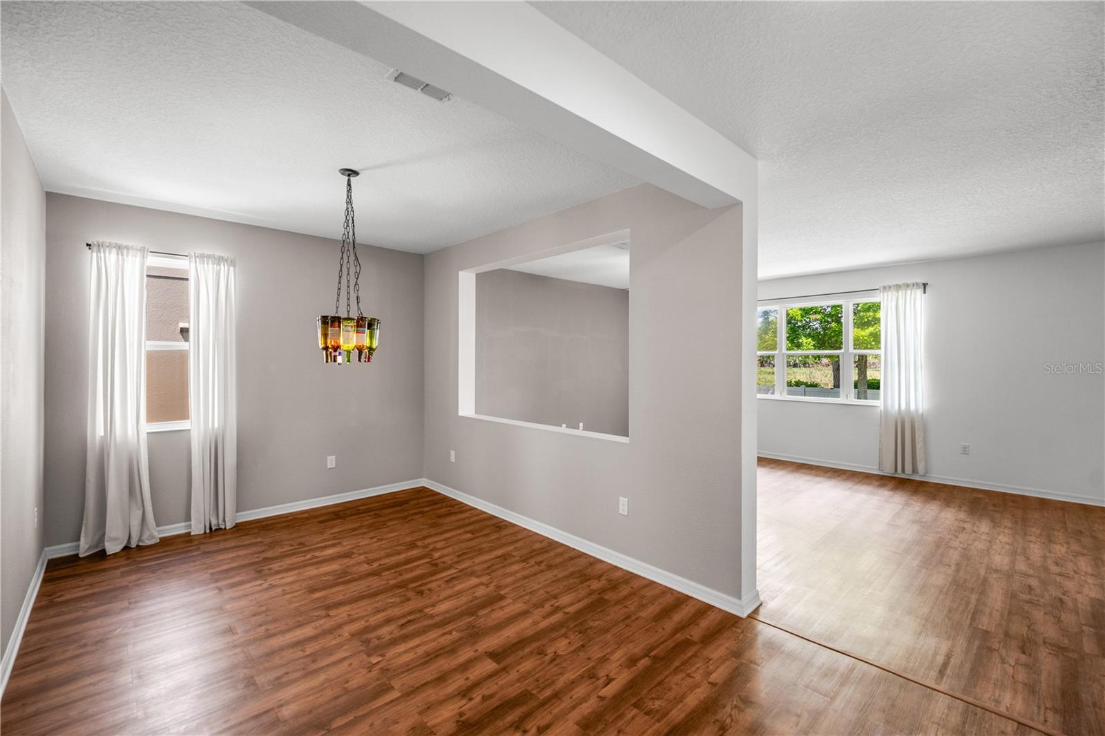 Image 9 of 28 For 2813 Shelburne Way