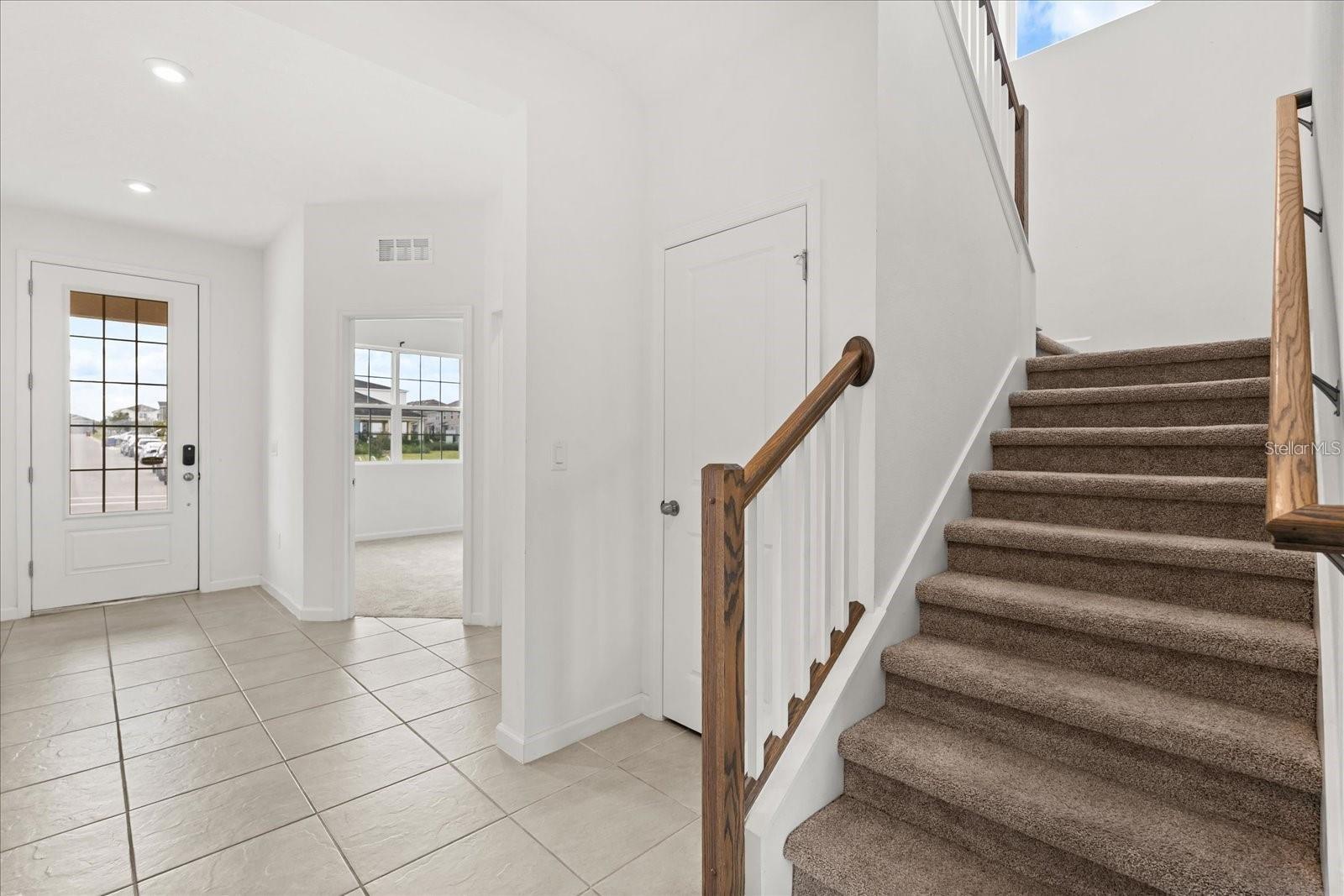 Image 10 of 34 For 1051 Lakeshore Breeze Place