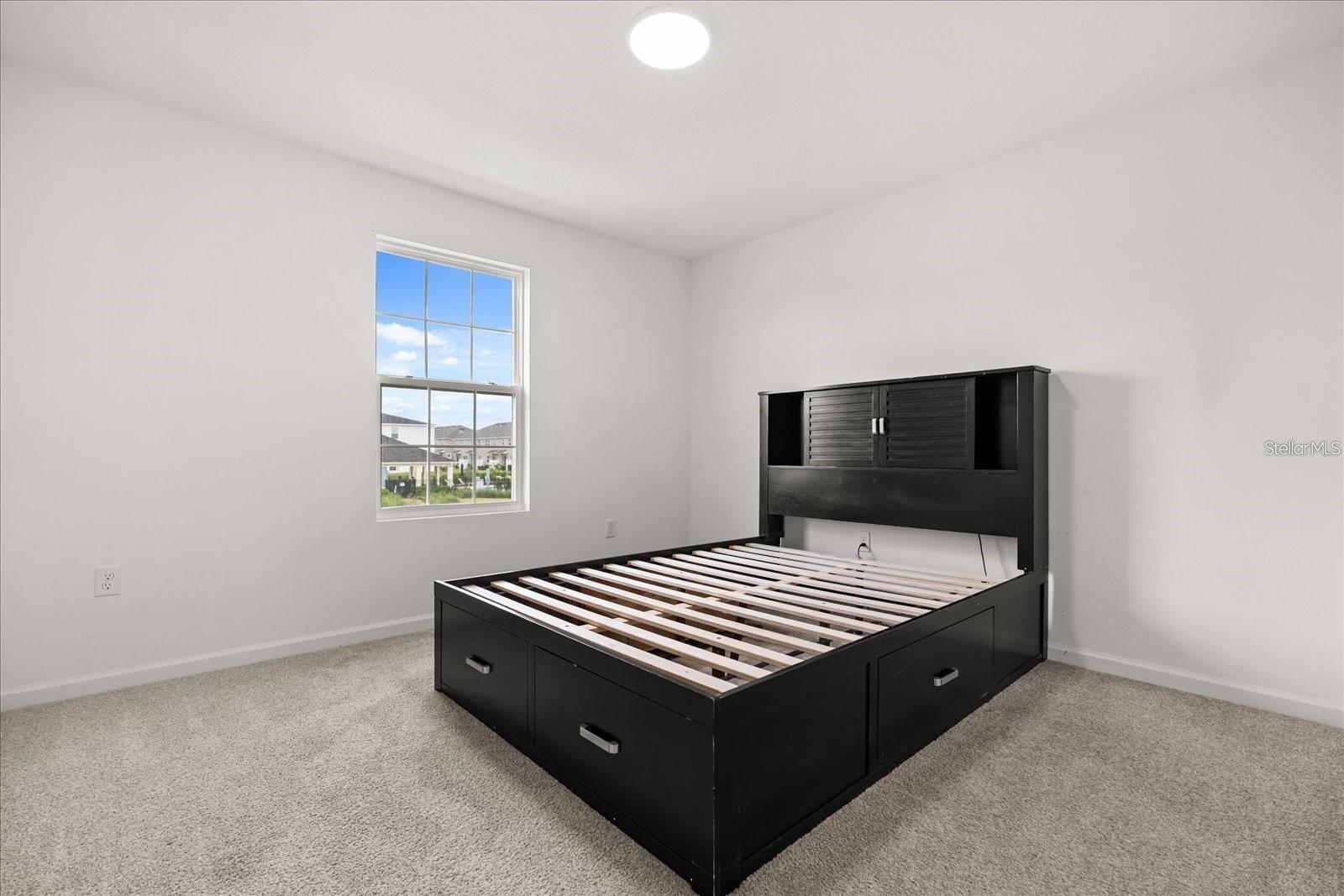 Image 20 of 34 For 1051 Lakeshore Breeze Place