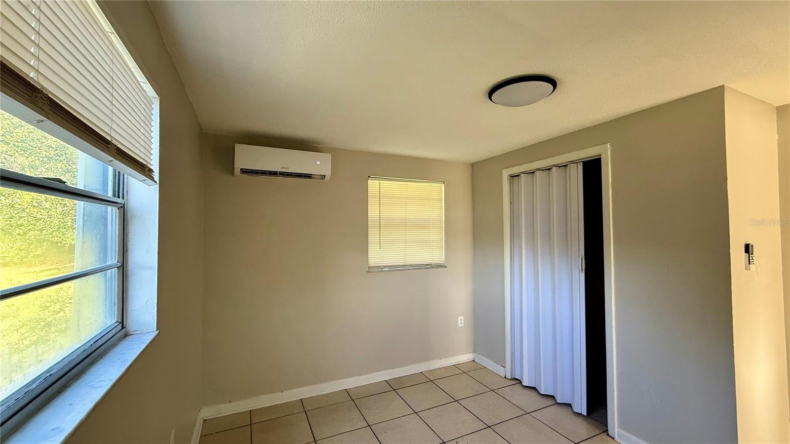 Image 11 of 12 For 1314 Combee Road 4