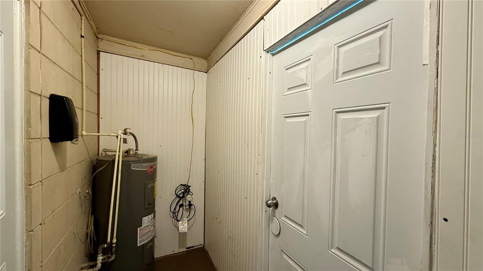 Image 12 of 12 For 1314 Combee Road 4