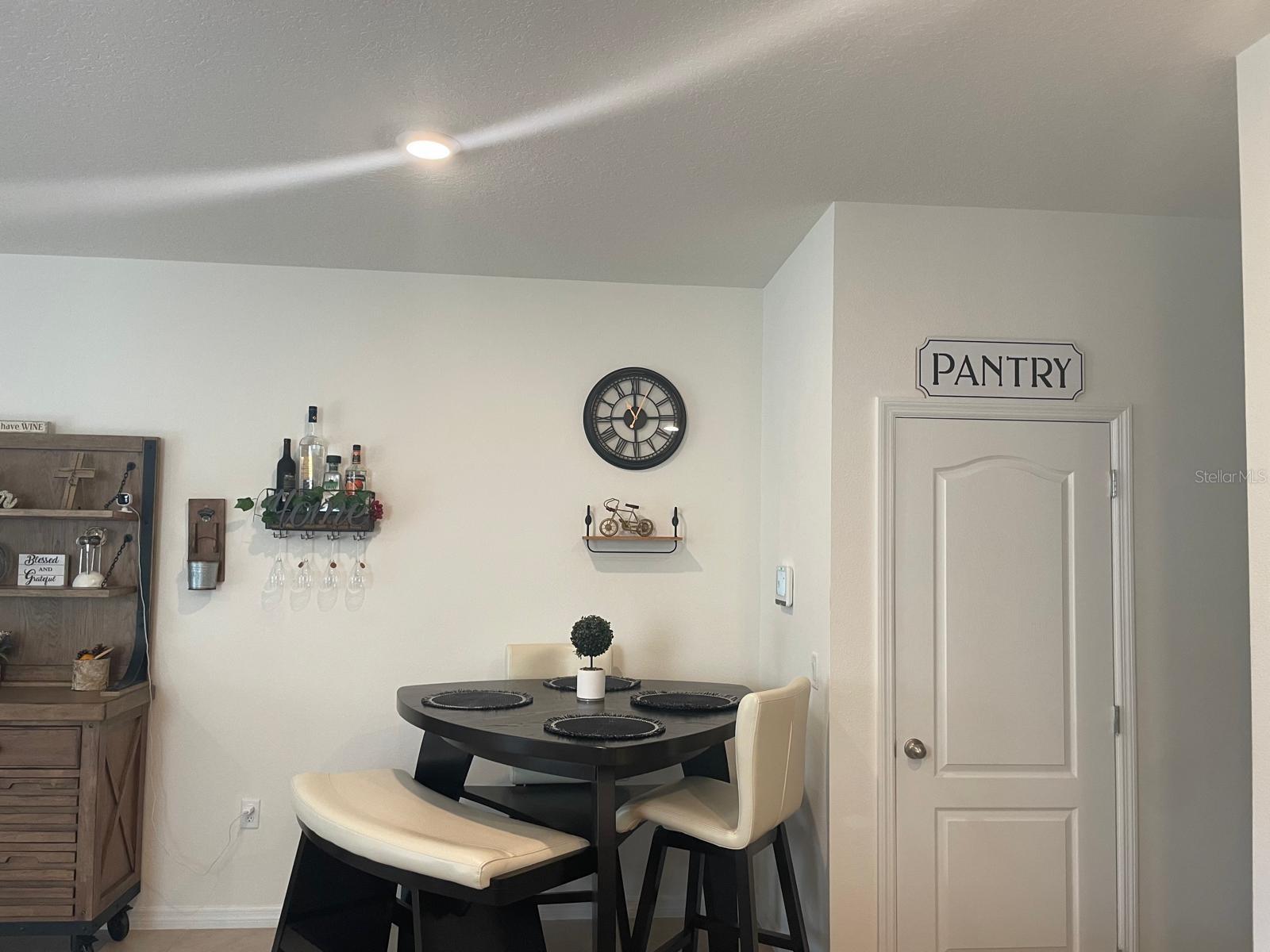 Image 7 of 22 For 1428 Plank Place