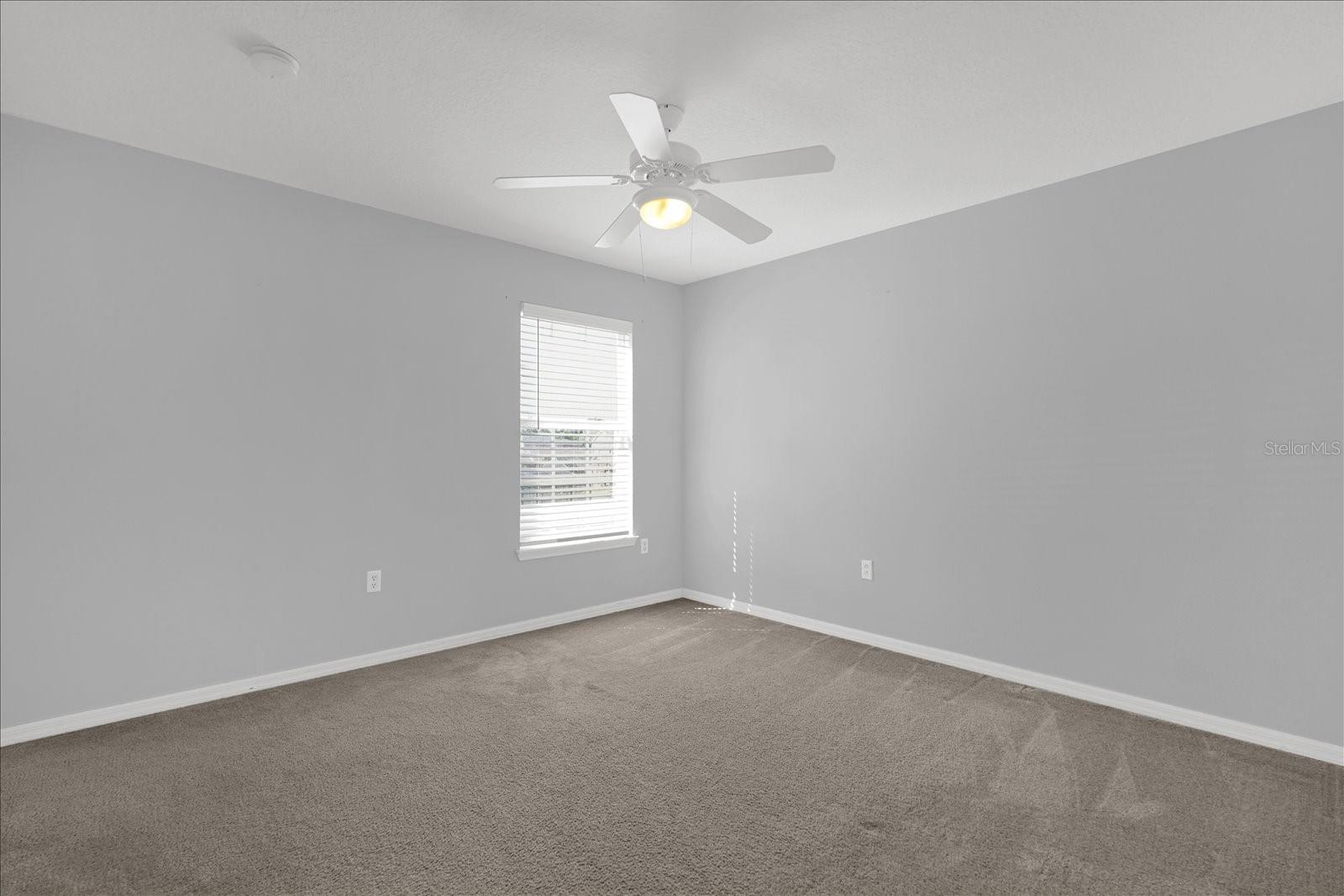 Image 12 of 32 For 1453 Royal Ridge Drive