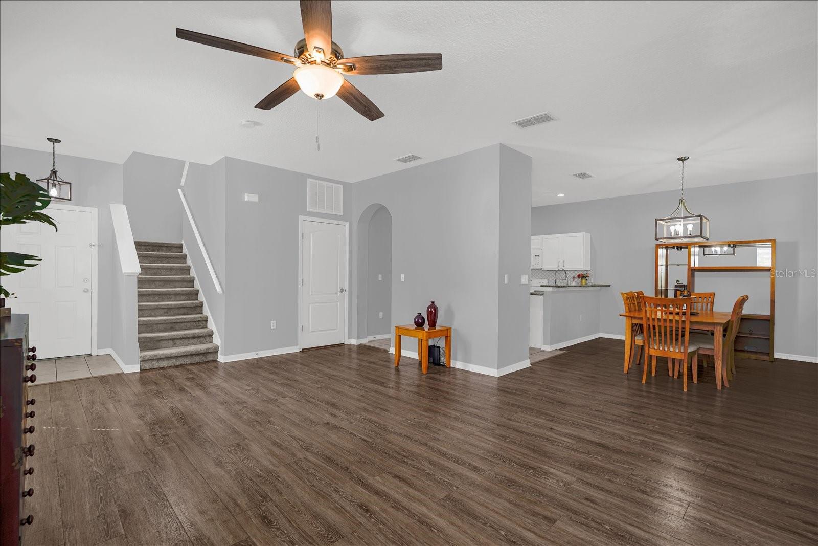 Image 6 of 32 For 1453 Royal Ridge Drive