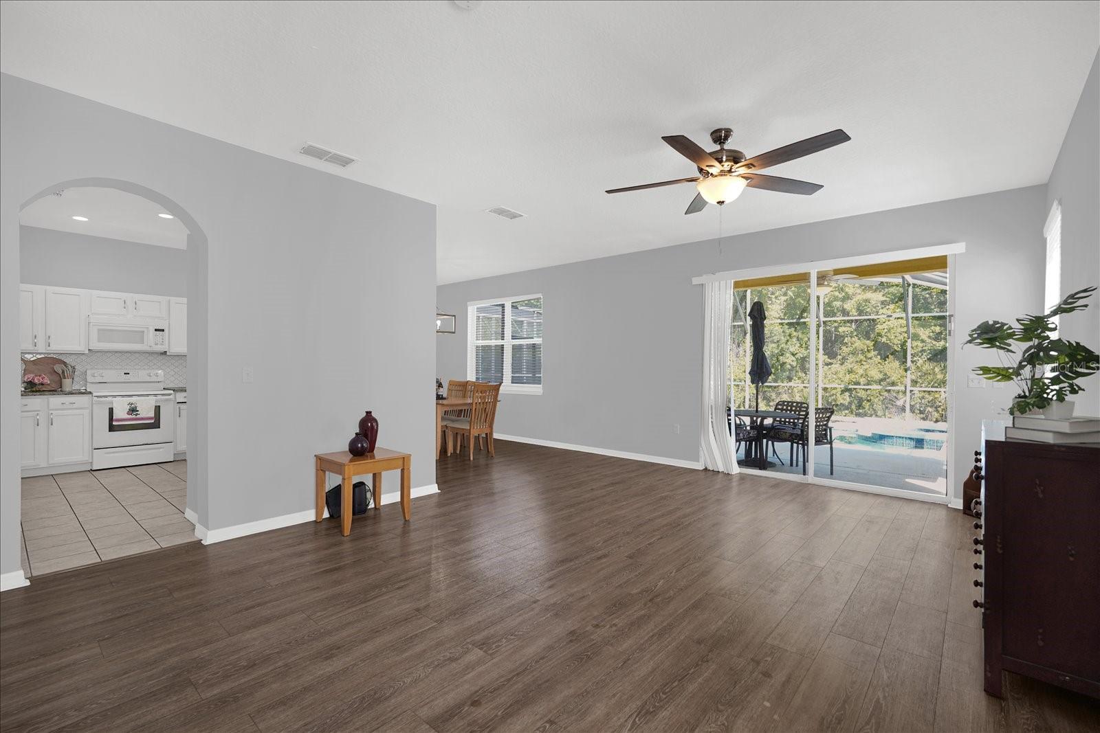 Image 8 of 32 For 1453 Royal Ridge Drive