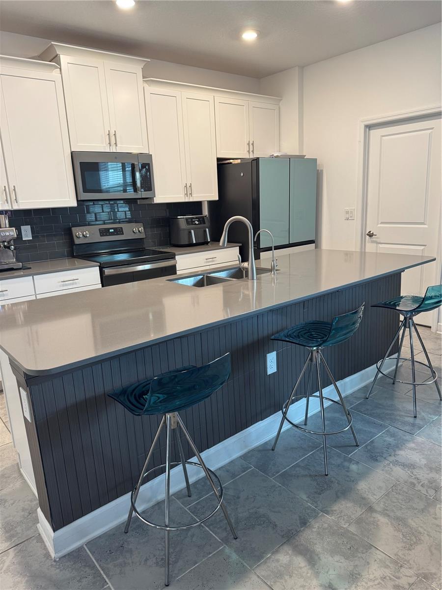 Image 15 of 40 For 11924 Boldface Drive