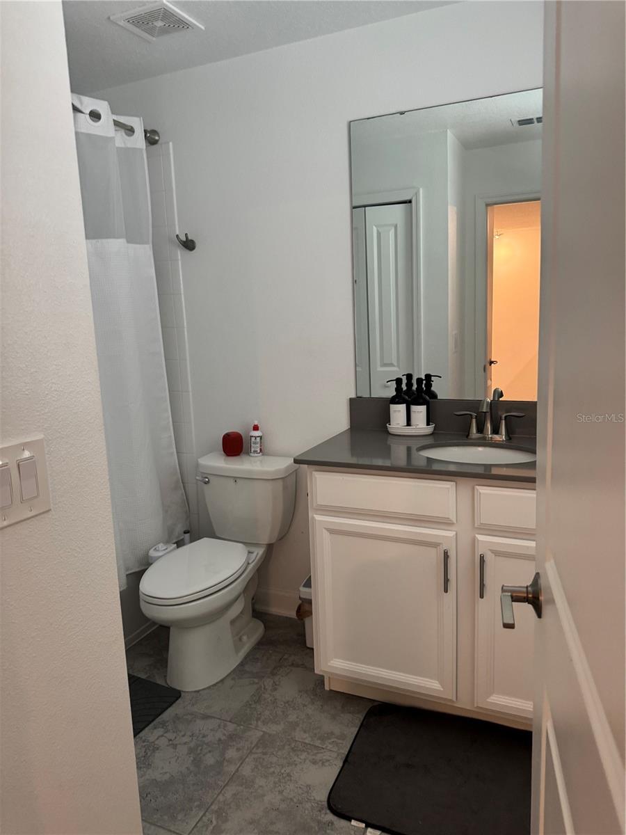 Image 18 of 40 For 11924 Boldface Drive