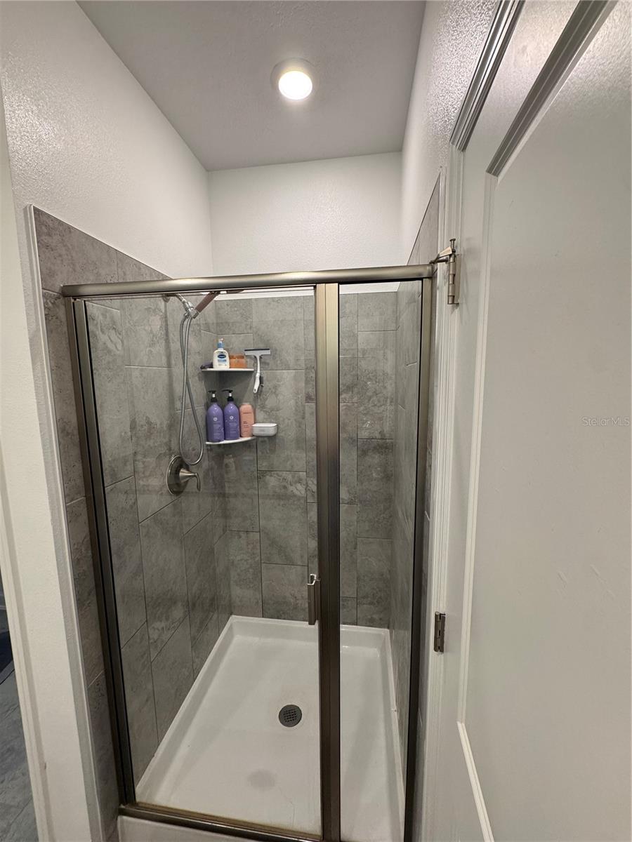 Image 22 of 40 For 11924 Boldface Drive