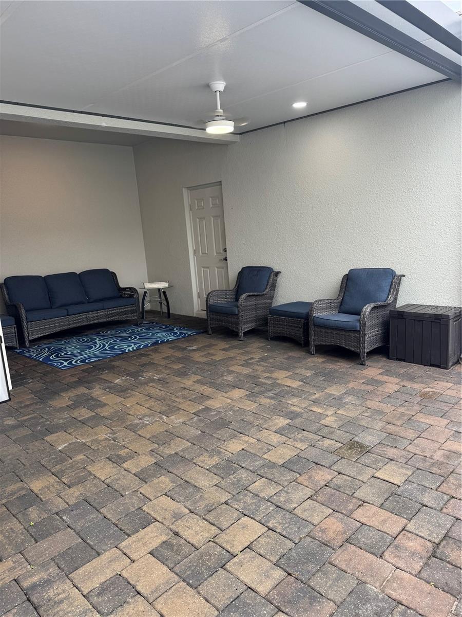 Image 32 of 40 For 11924 Boldface Drive