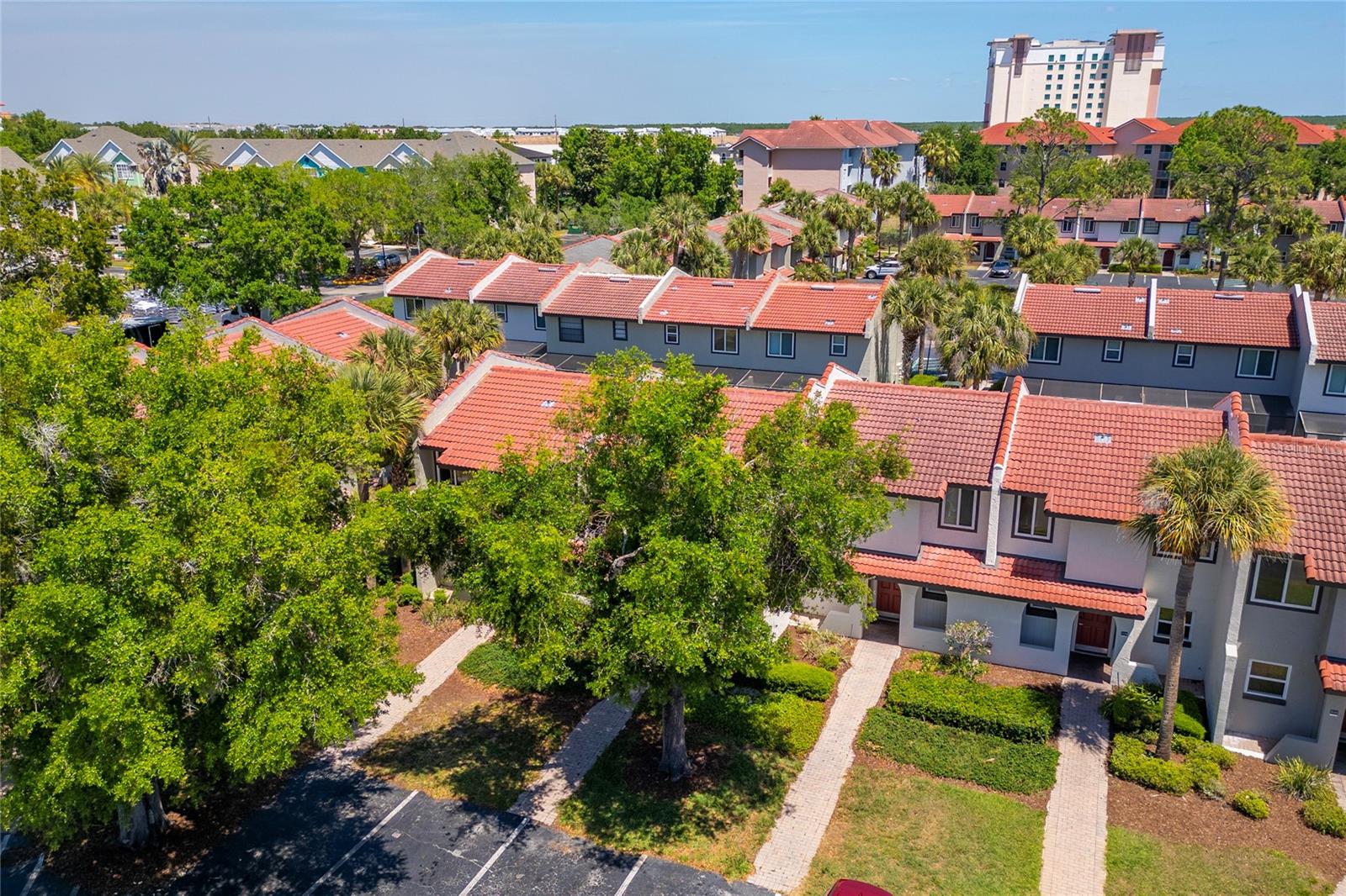 Image 3 of 33 For 3118 Magic Kingdom Court