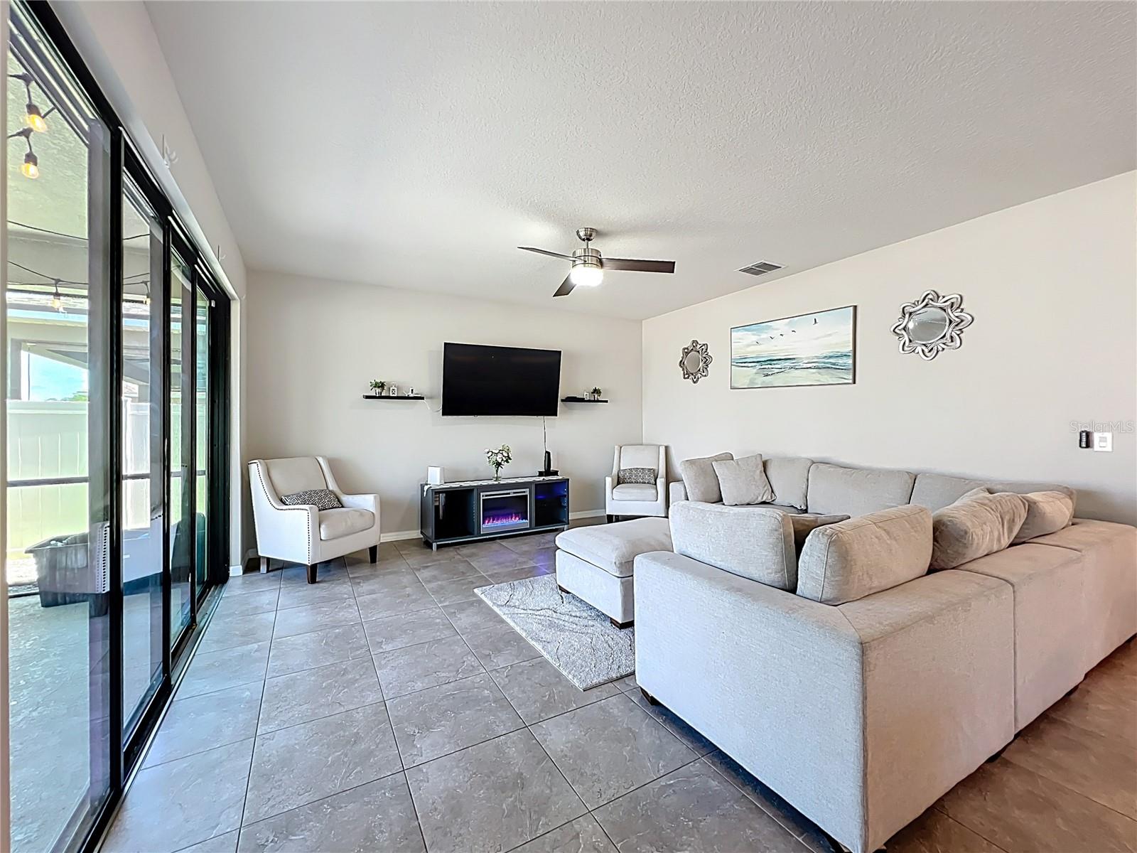 Image 17 of 61 For 2381 Rapollo Drive