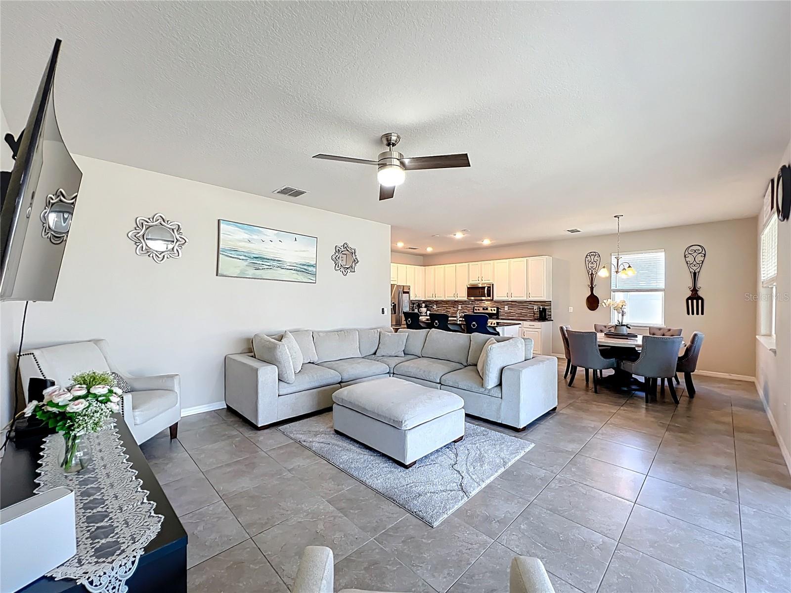 Image 20 of 61 For 2381 Rapollo Drive