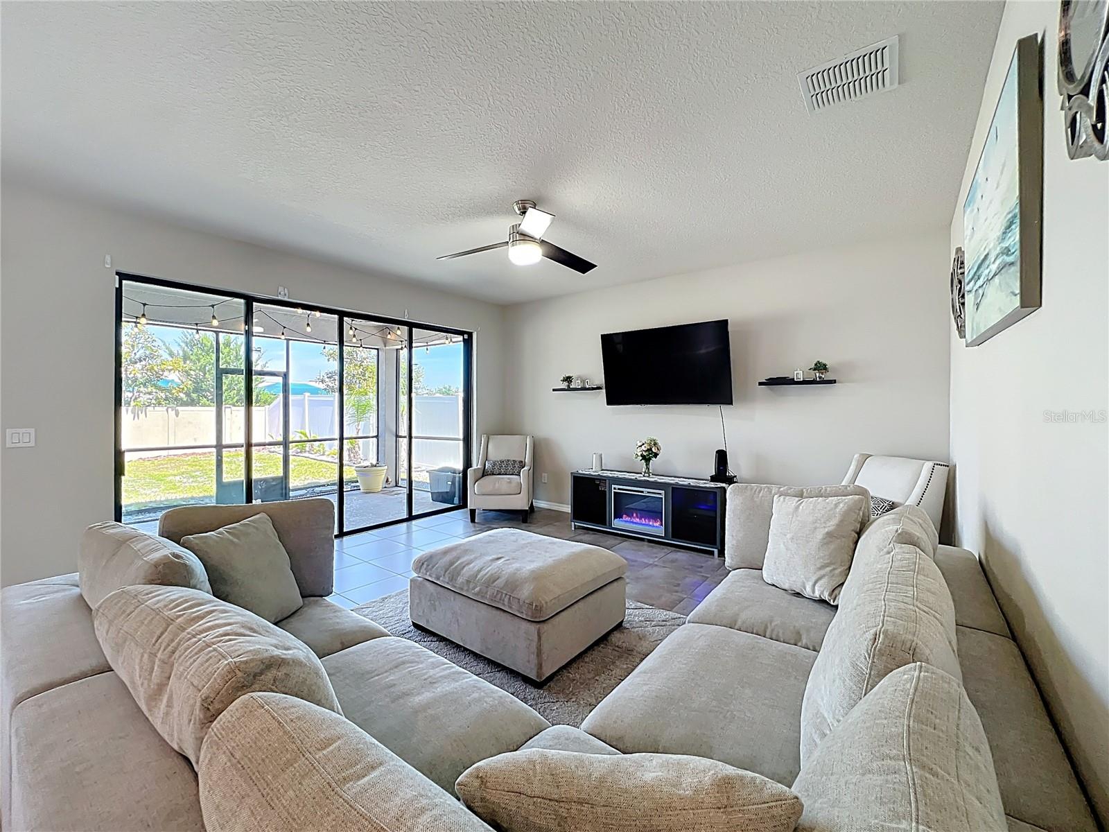 Image 22 of 61 For 2381 Rapollo Drive