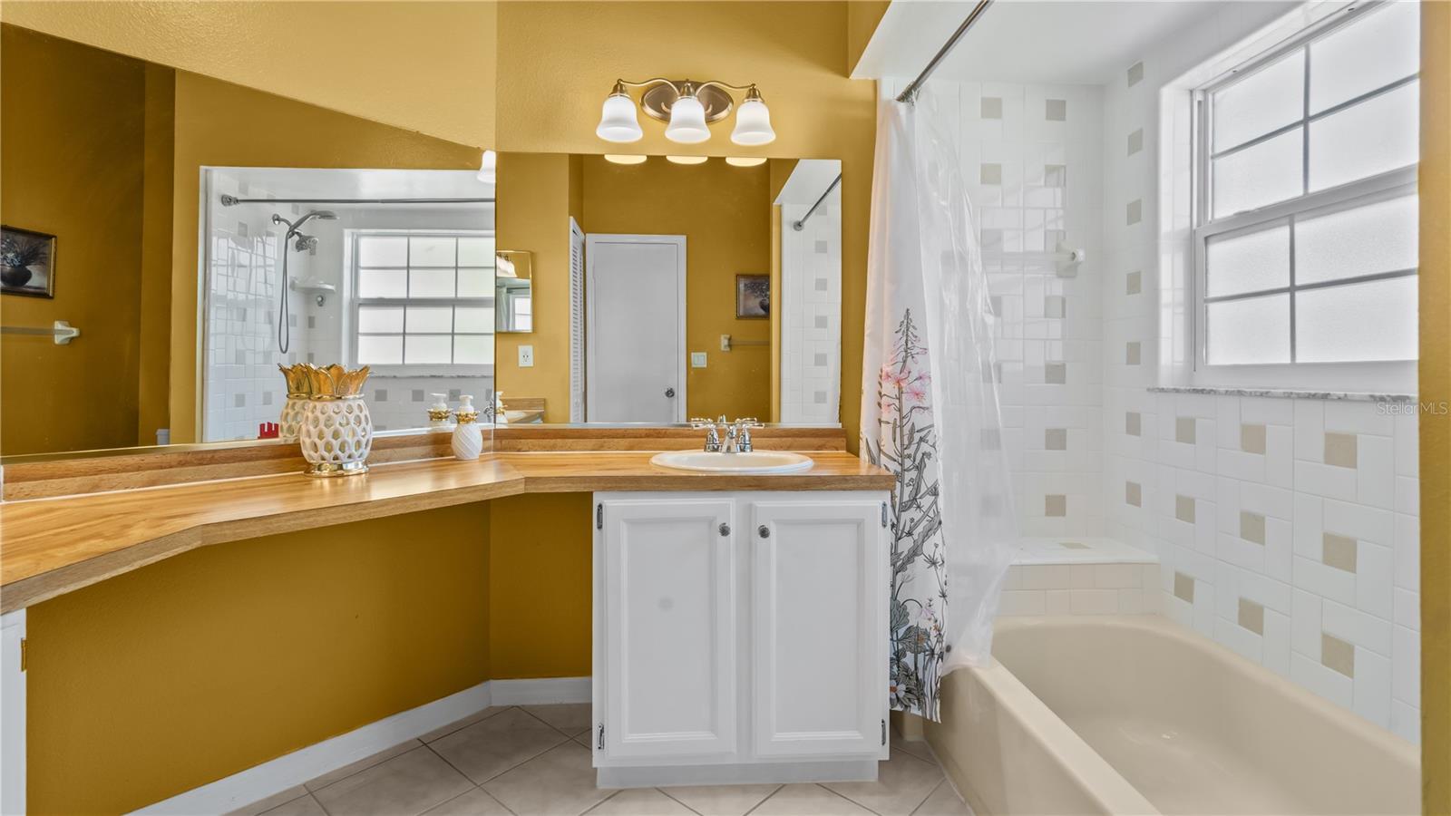 Image 12 of 21 For 3320 Pineridge Circle